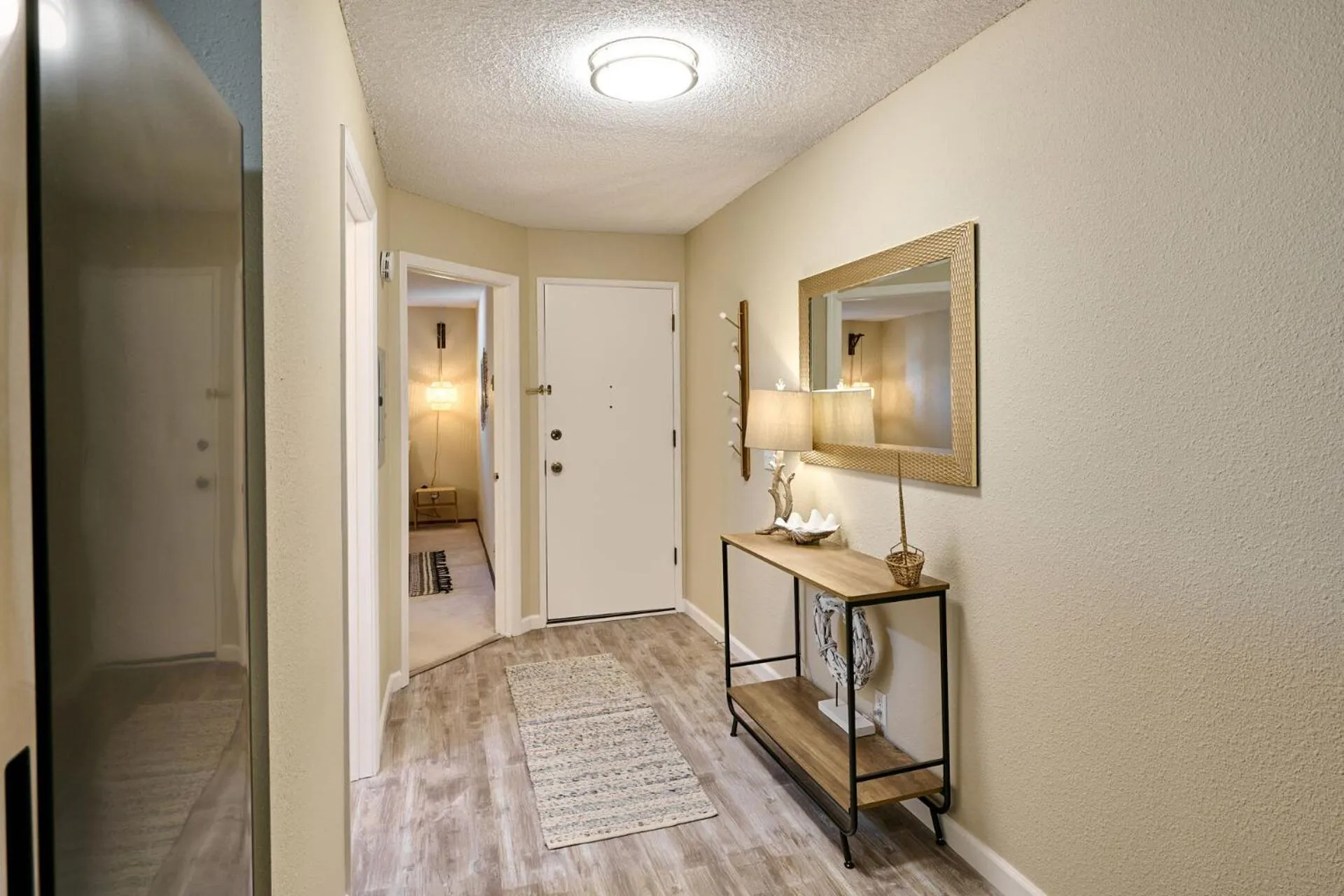 Facade/entrance in Surftides Plaza Rentals