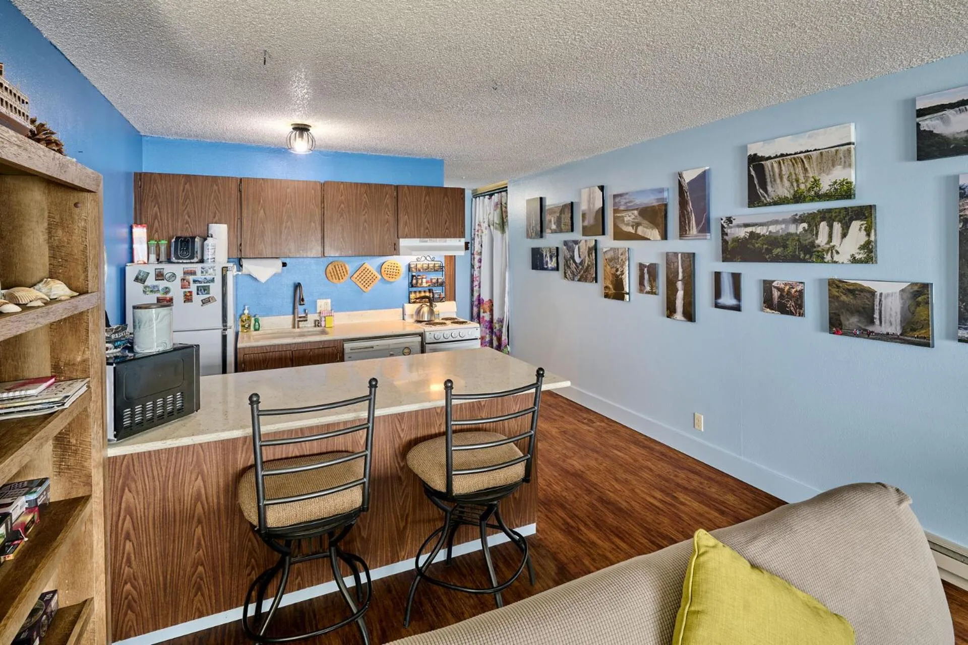 Kitchen or kitchenette in Surftides Plaza Rentals
