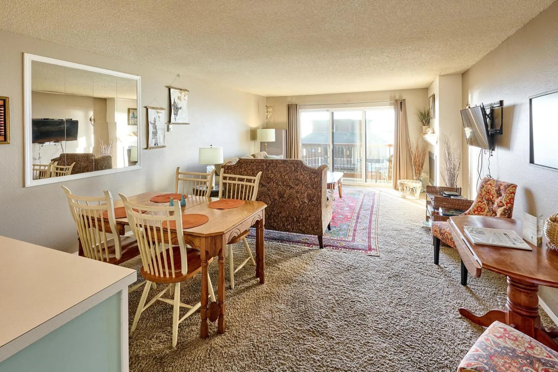 TV and multimedia in Surftides Plaza Rentals