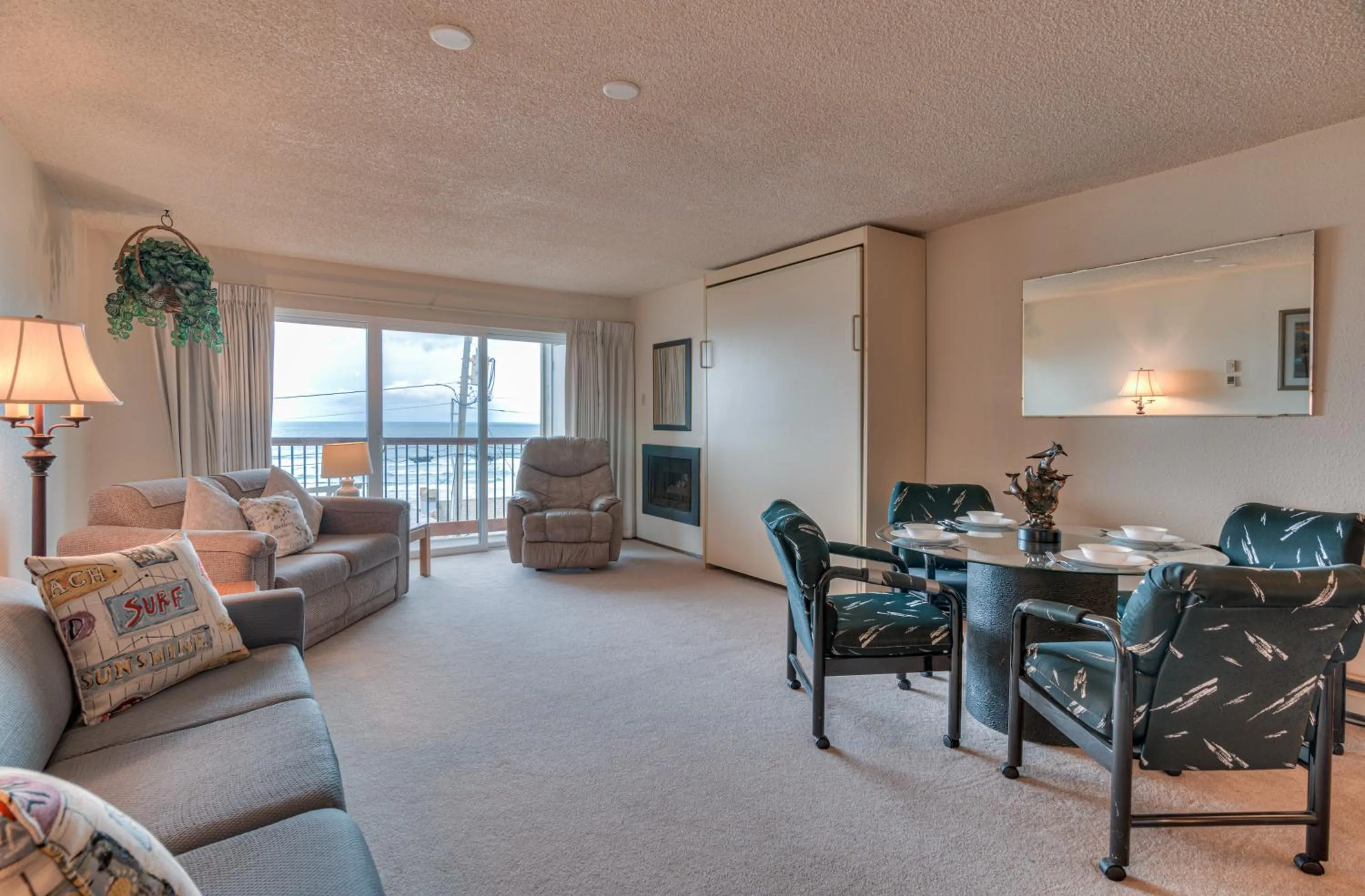 Living room in Surftides Plaza Rentals