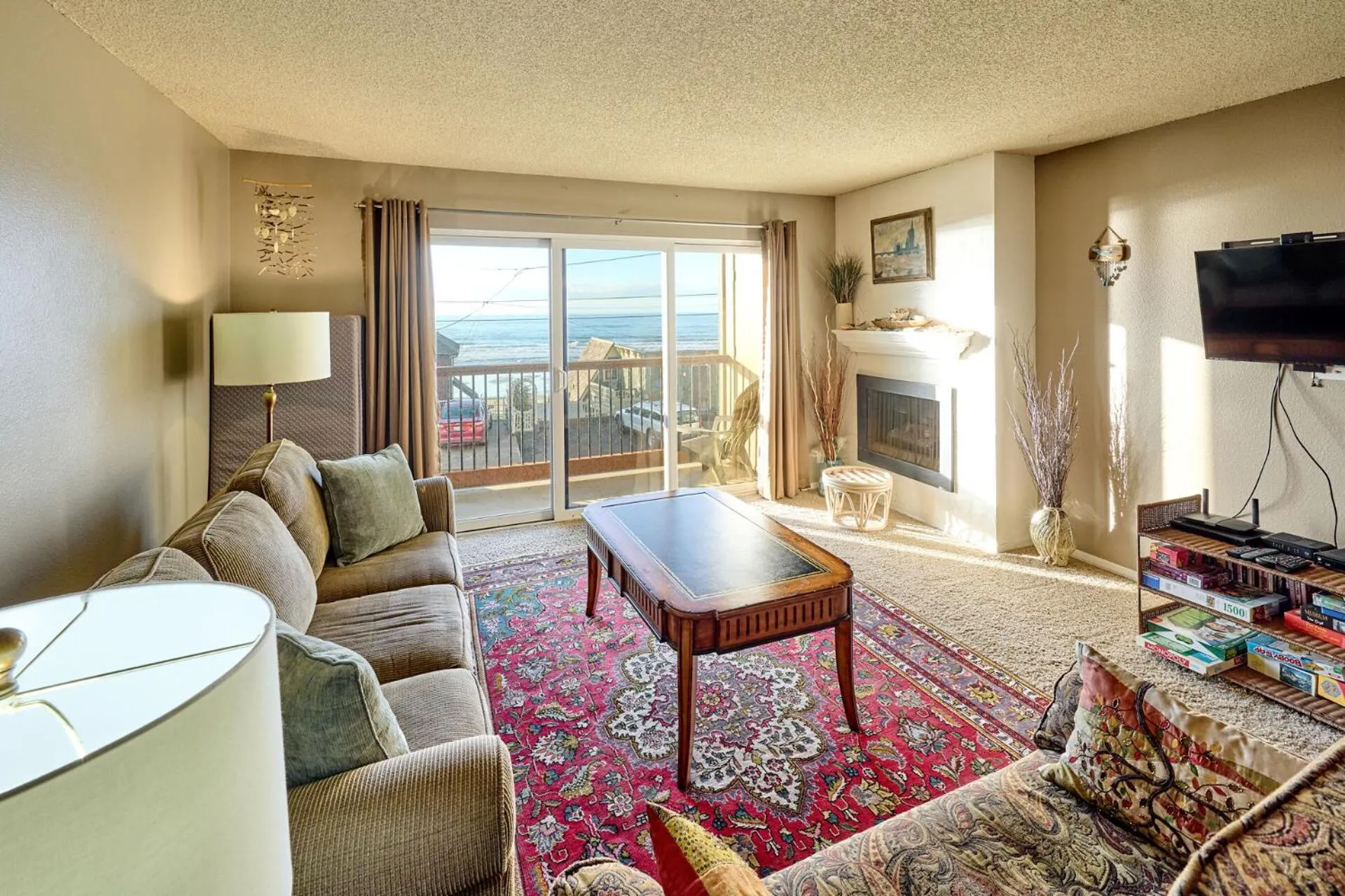 TV and multimedia in Surftides Plaza Rentals