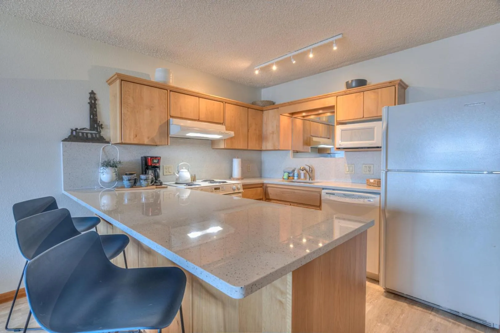 Coffee/tea facilities in Surftides Plaza Rentals