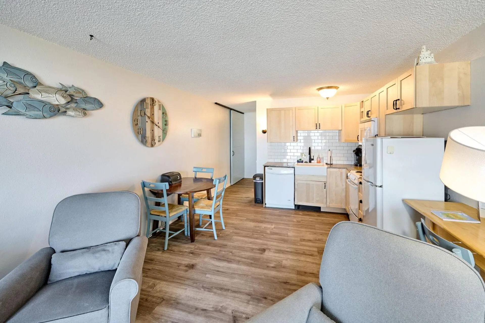 Kitchen or kitchenette in Surftides Plaza Rentals