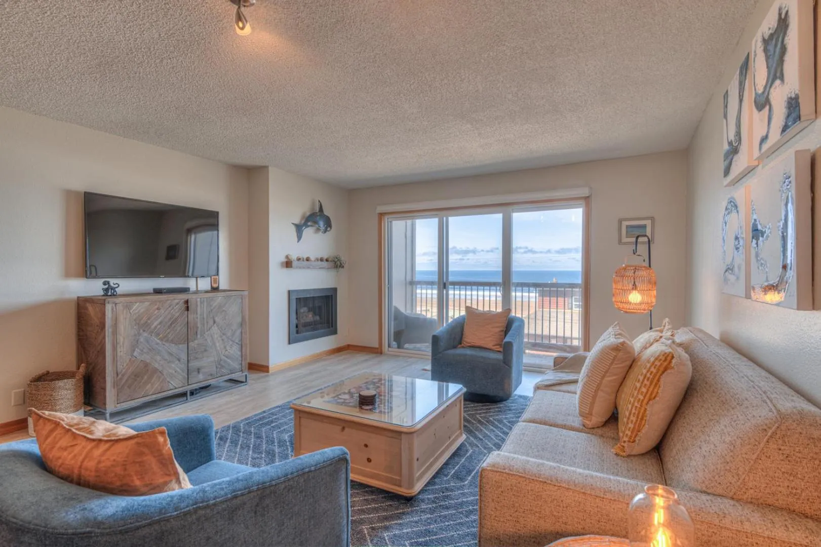 TV and multimedia in Surftides Plaza Rentals