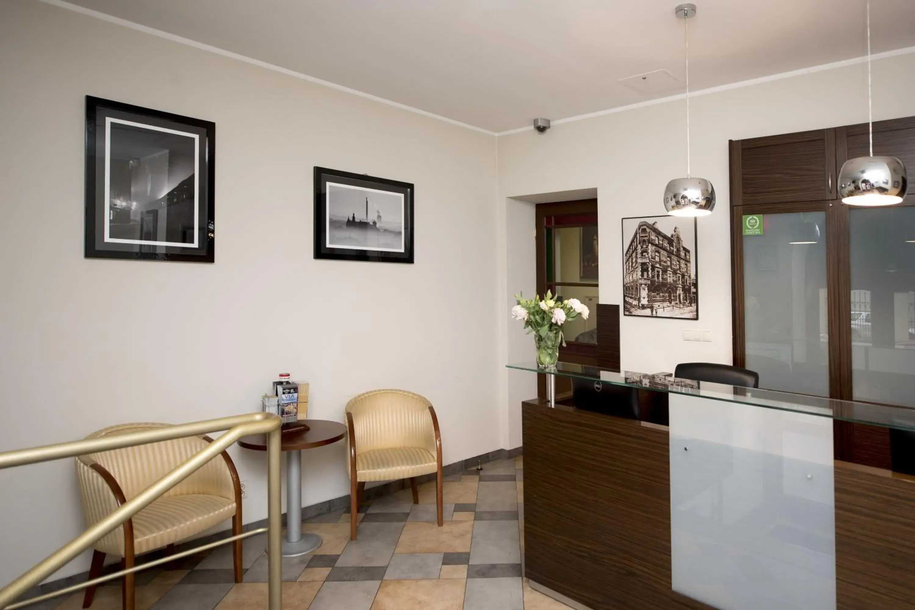 Property building in Red Brick Apartments Property building in Red Brick Apartments