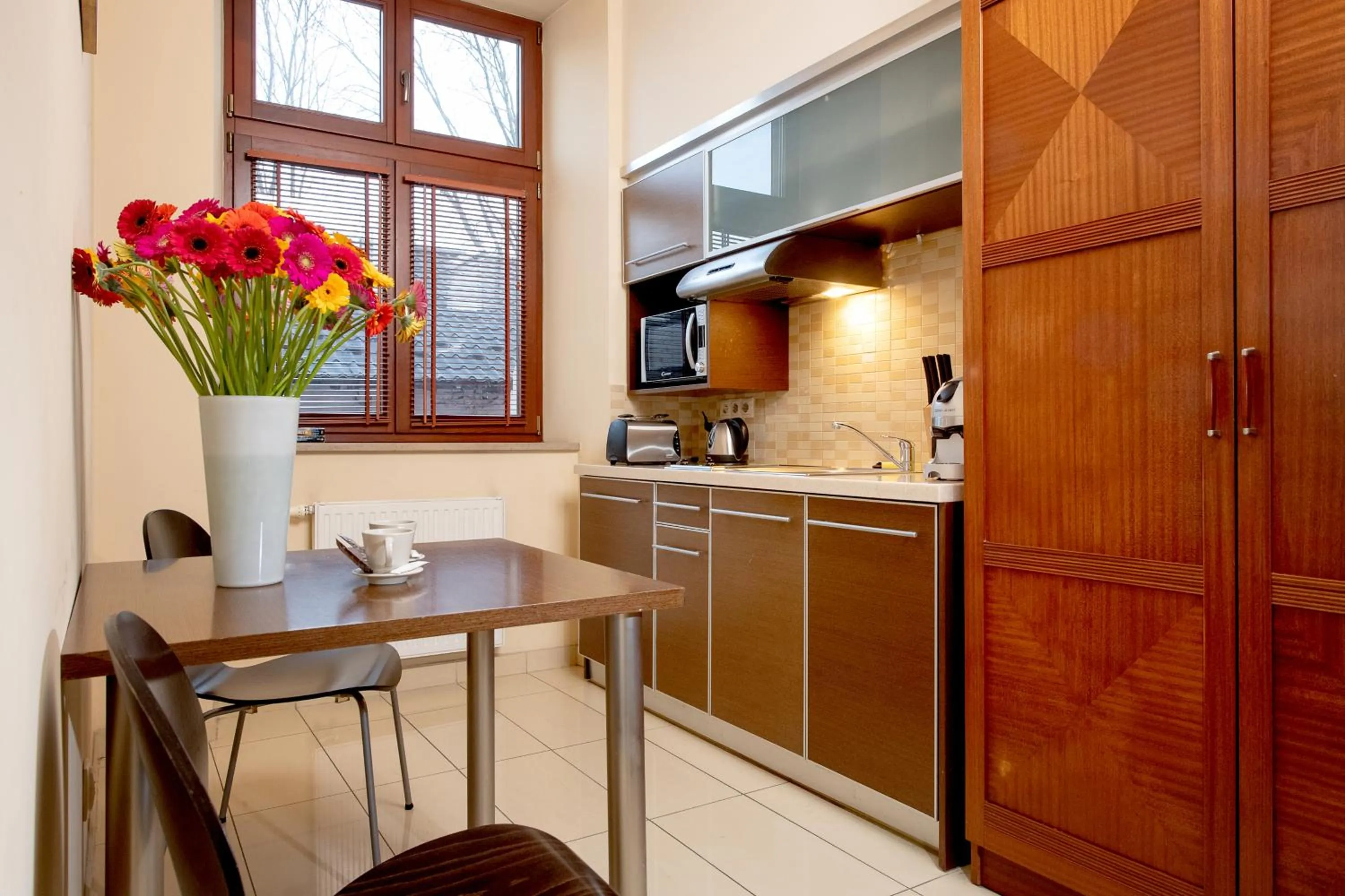 Coffee/tea facilities in Red Brick Apartments