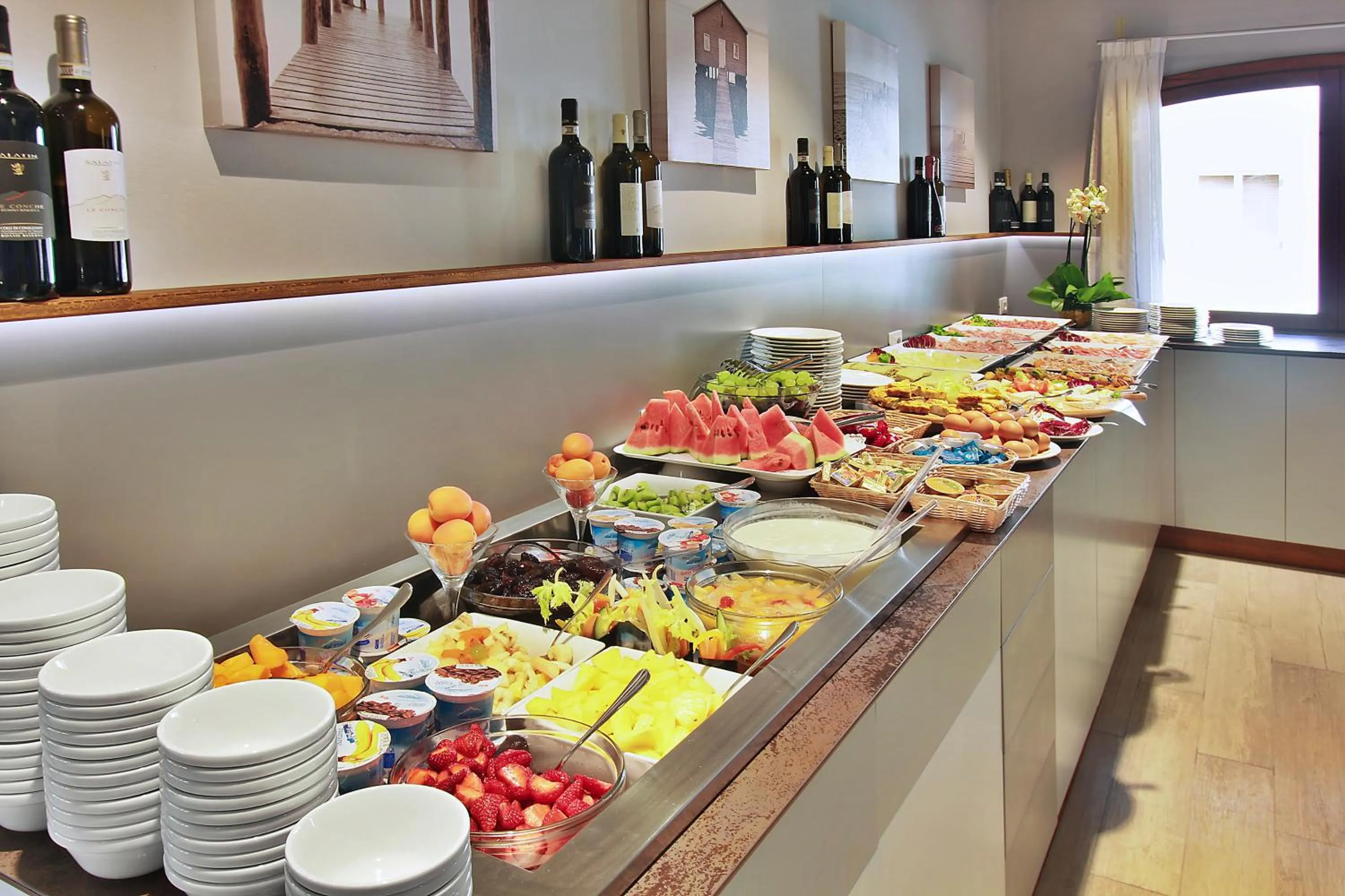 Food in Aparthotel Ponza