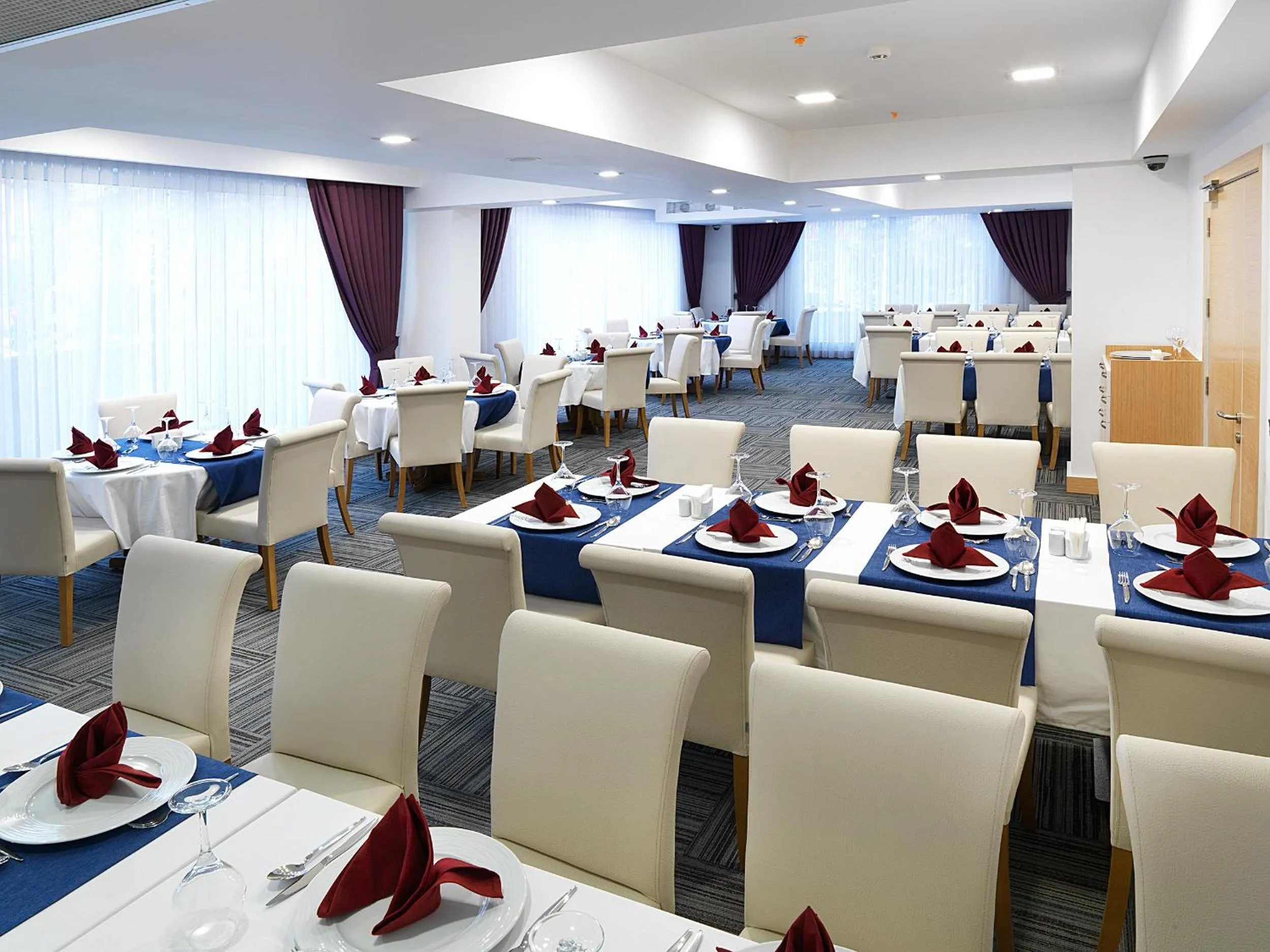 Banquet/Function facilities in Inci Class Hotel