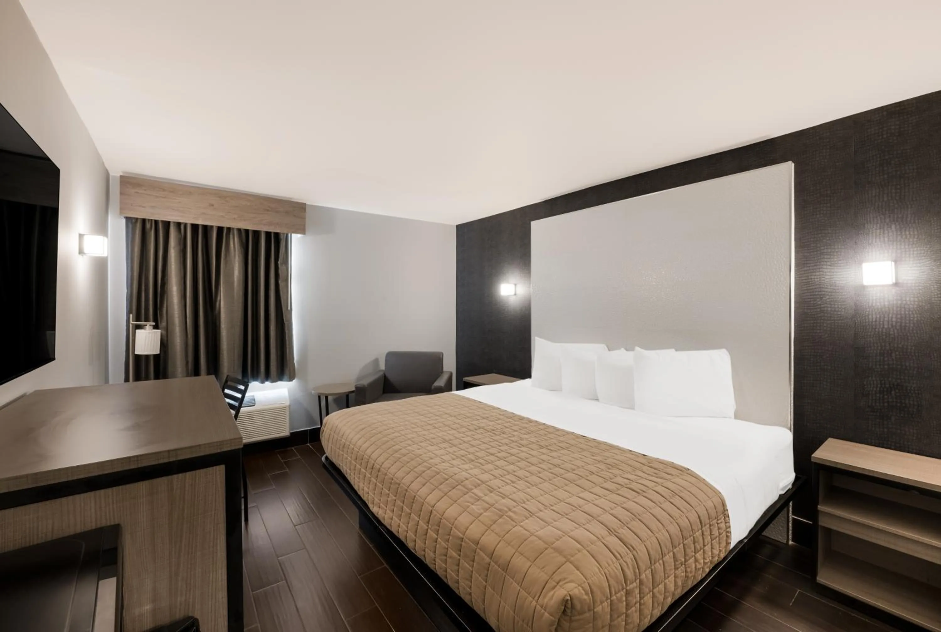 Bed in Essence Express Wayne