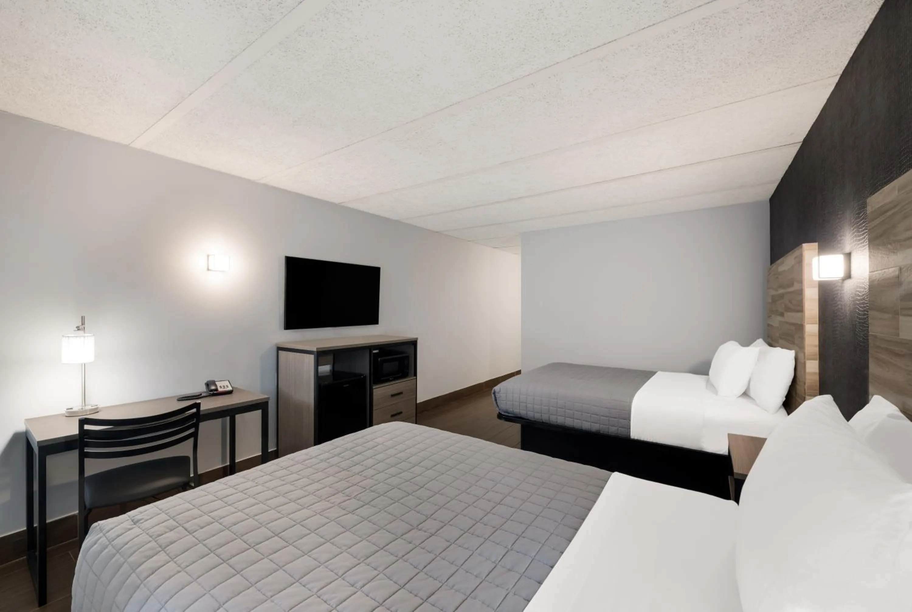 Bed in Essence Express Wayne