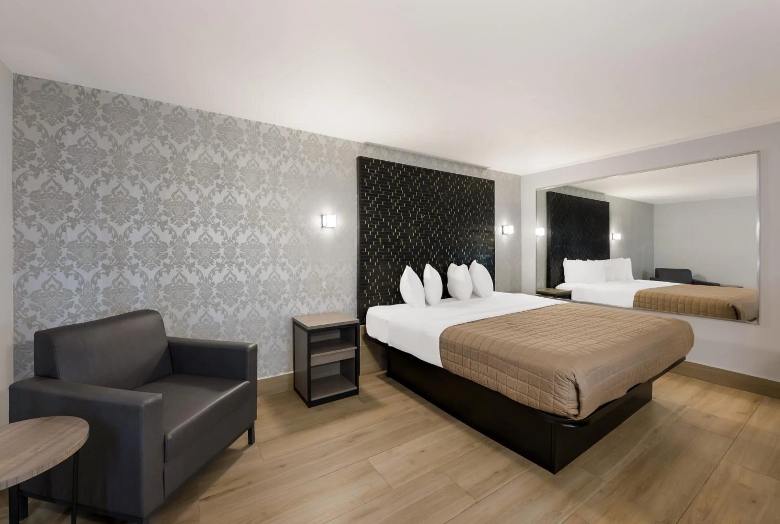 Bed in Essence Express Wayne