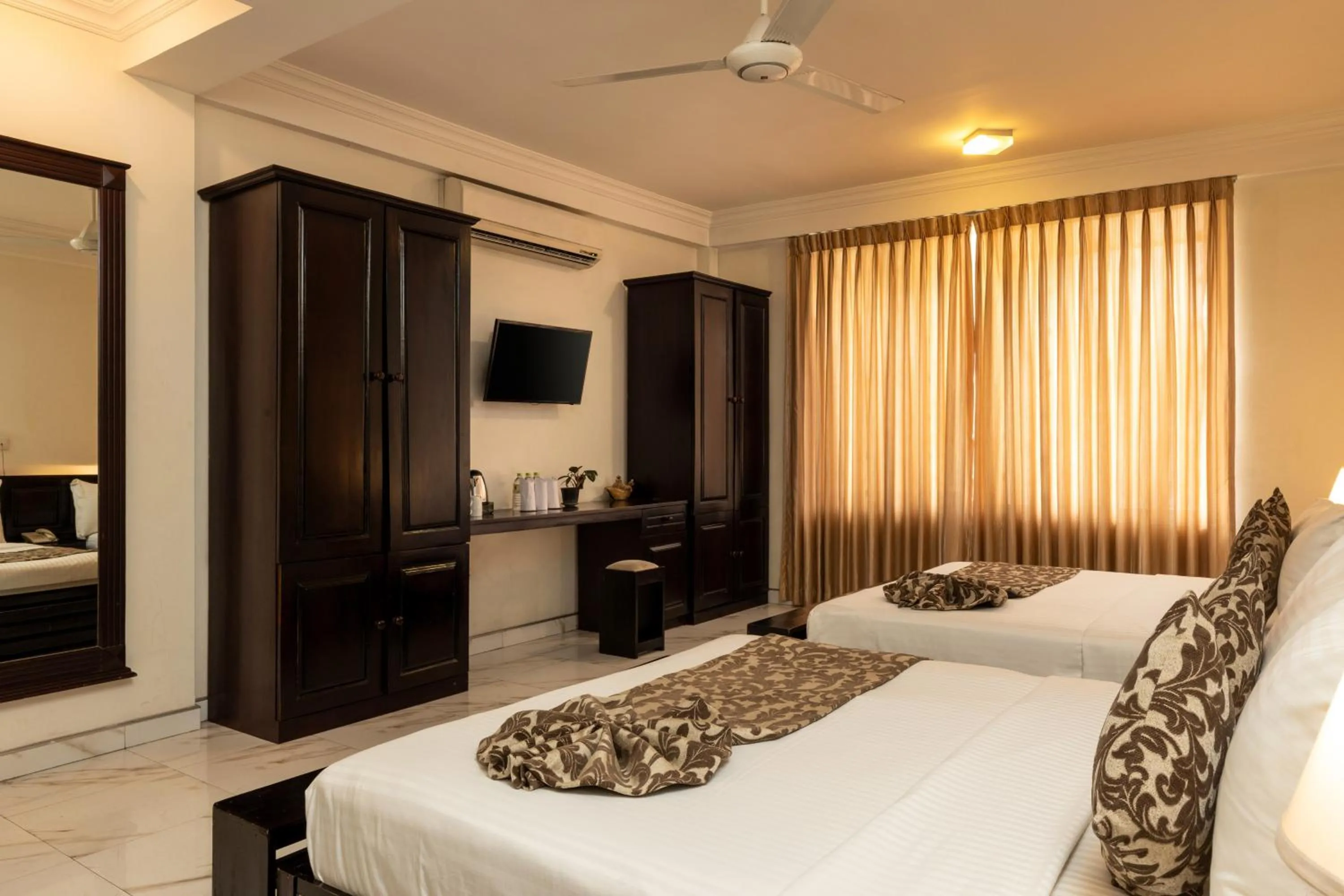 Bed in Cafe Aroma Inn