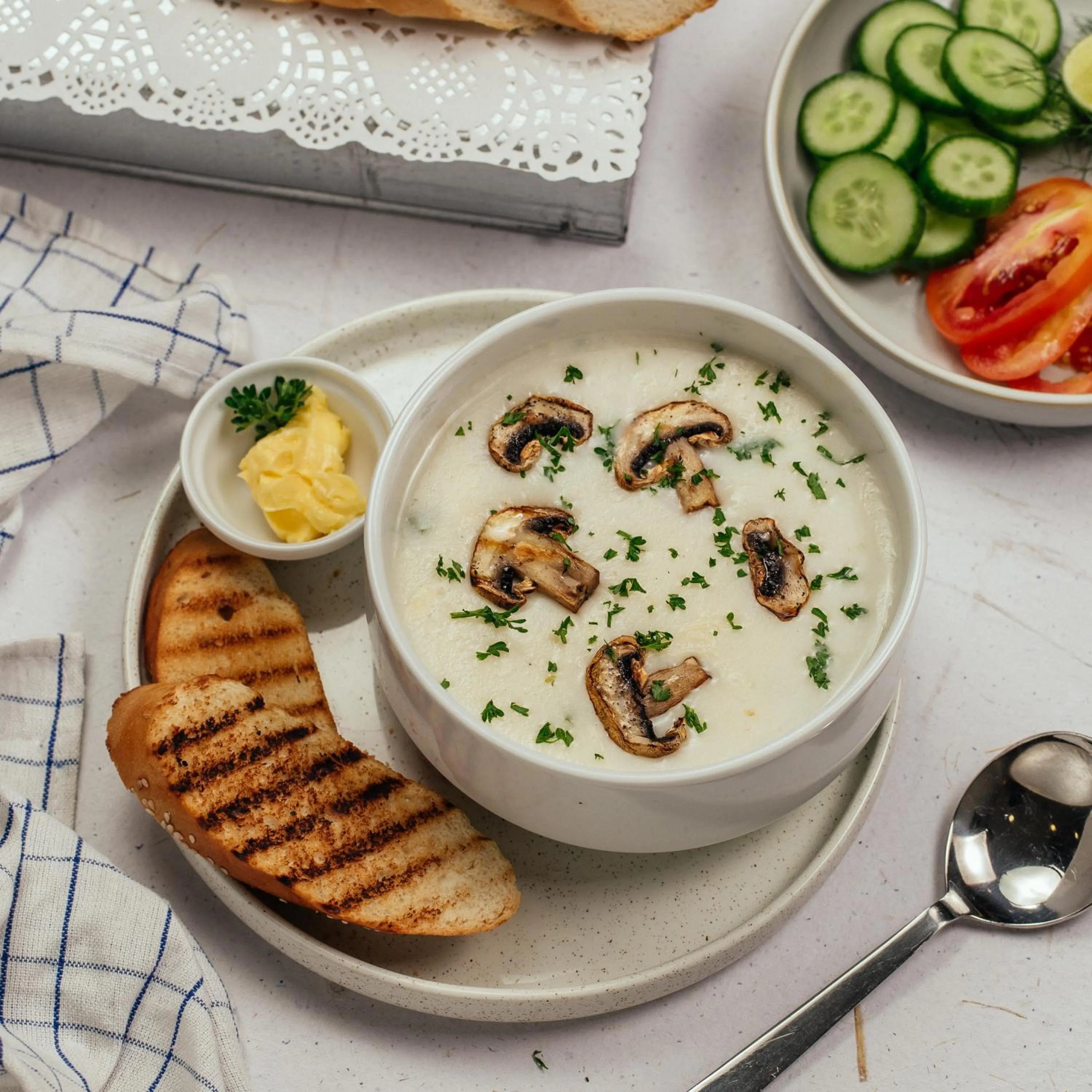 Food in Cafe Aroma Inn