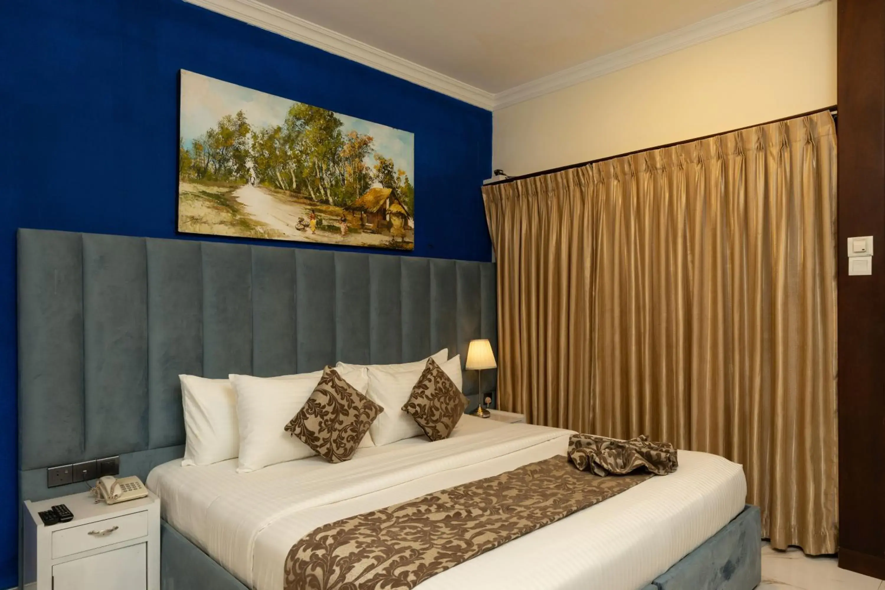 Bed in Cafe Aroma Inn Bed in Cafe Aroma Inn