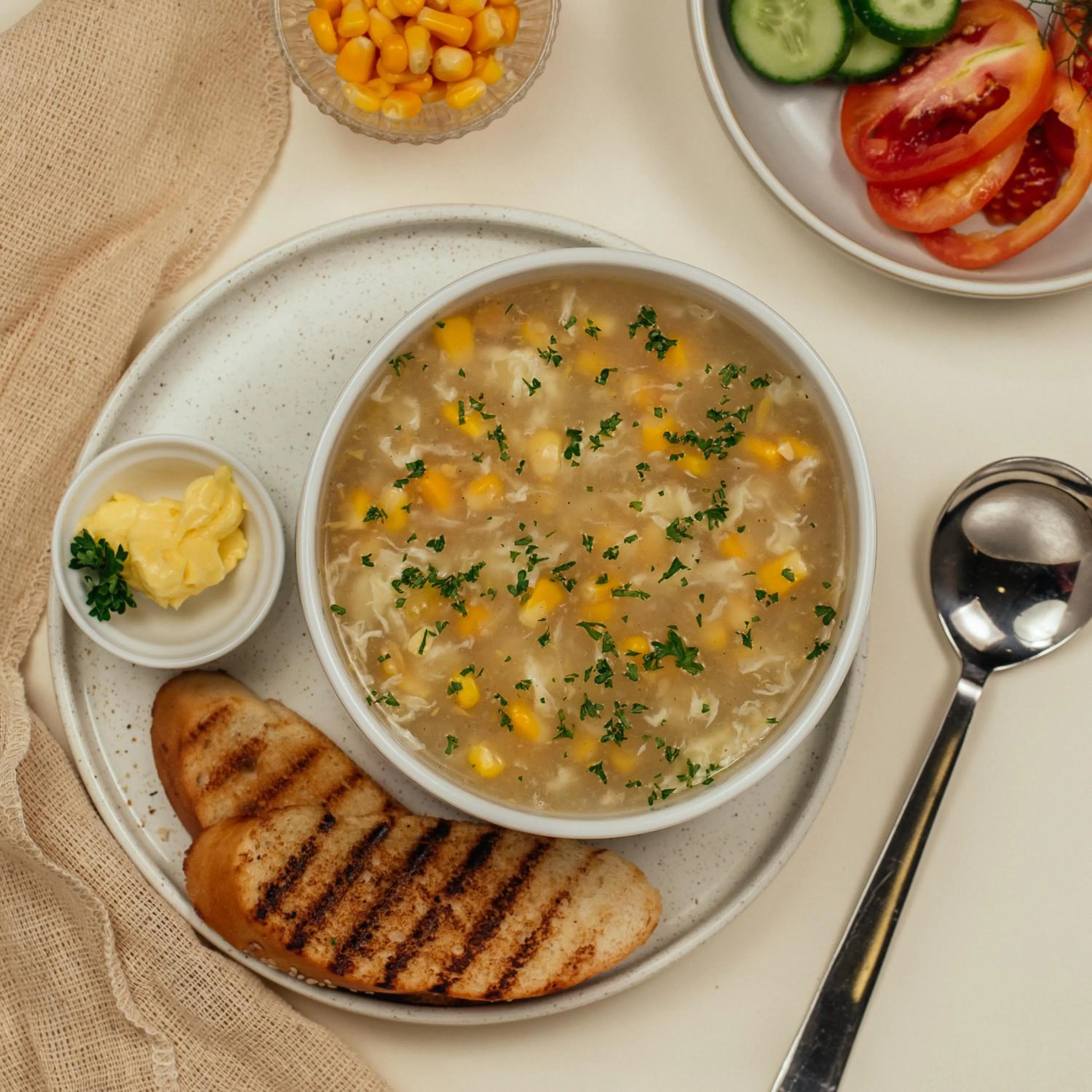 Food and drinks in Cafe Aroma Inn