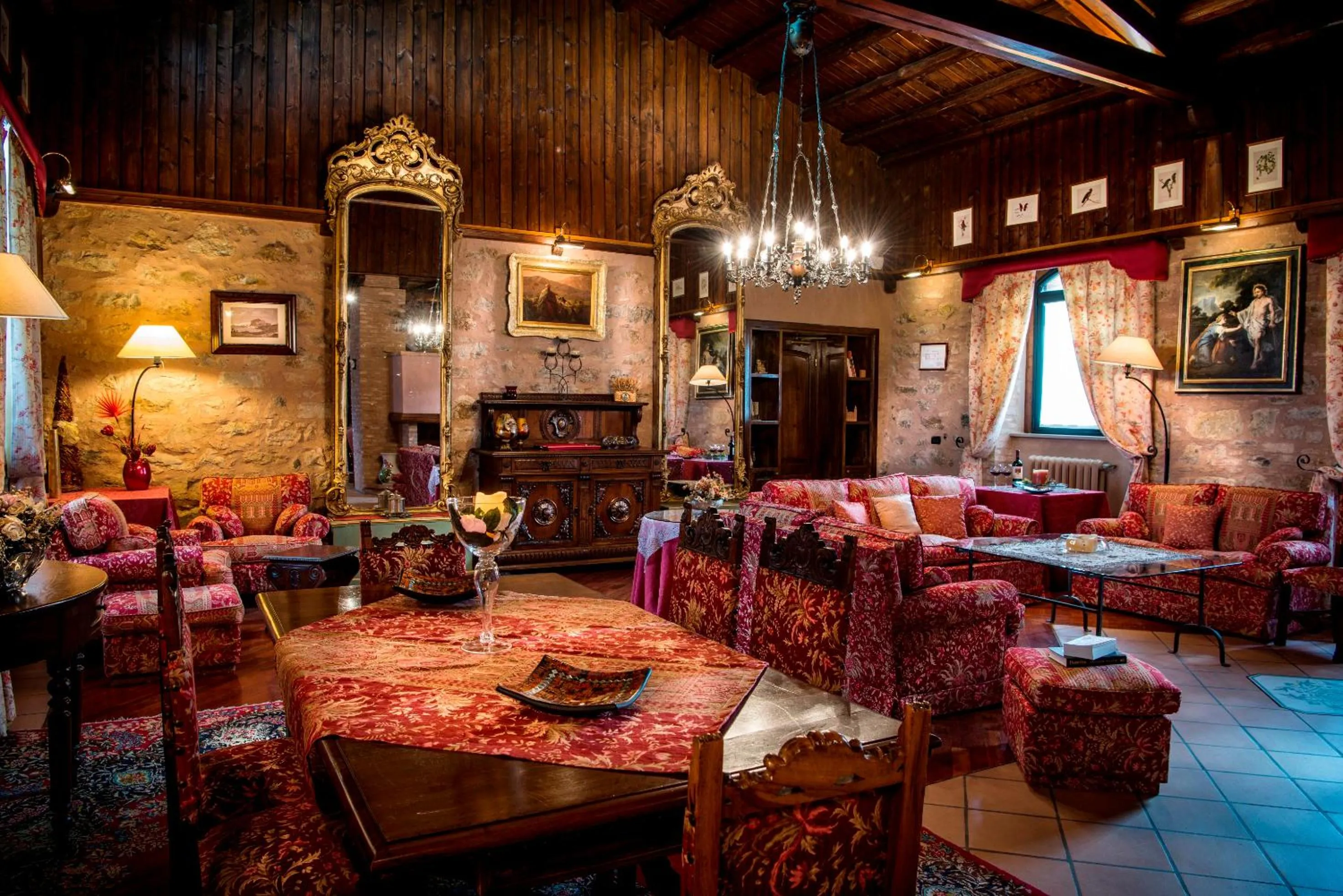 Lounge or bar in Relais Abbazia Santa Anastasia Resort & Winery