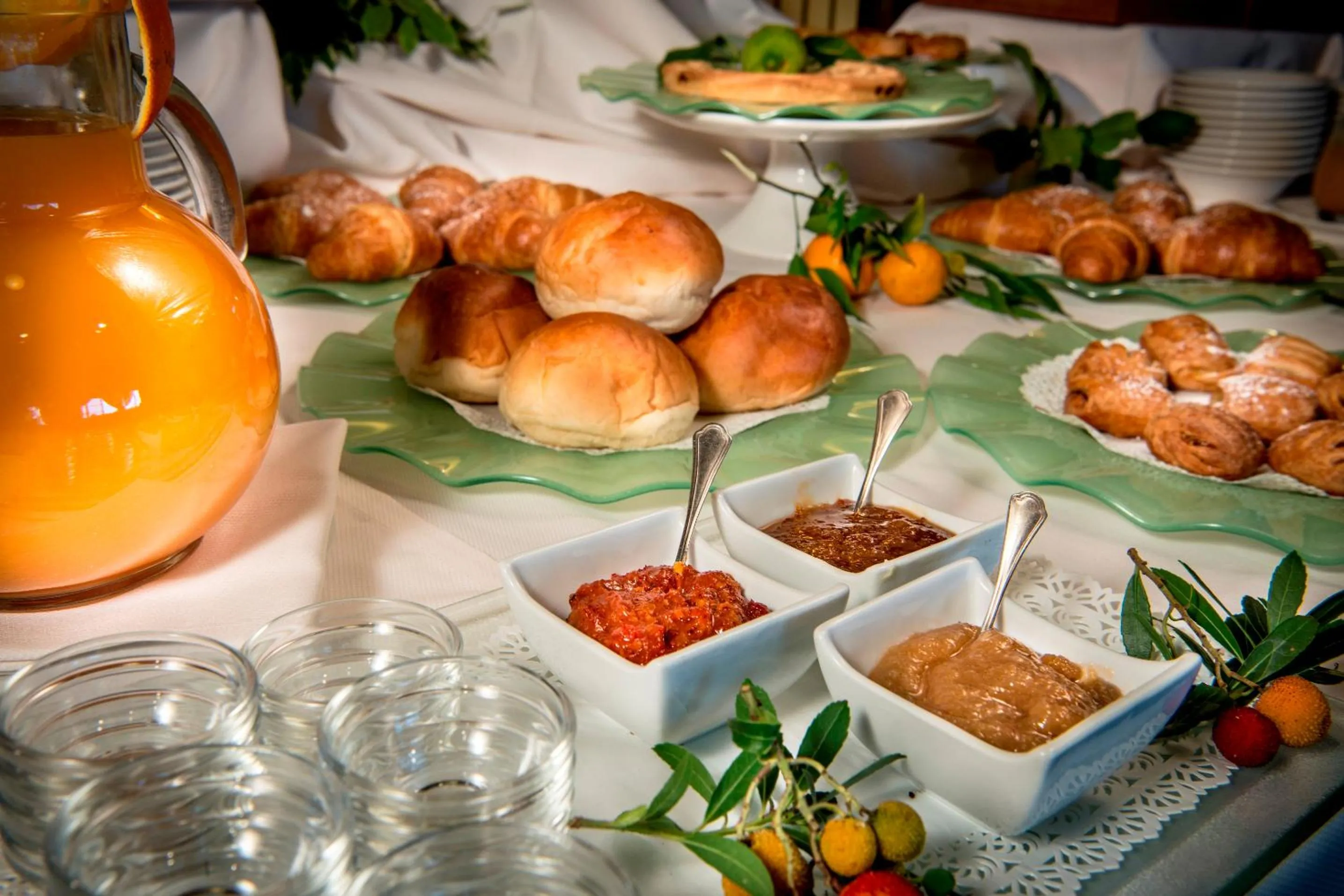 Buffet breakfast in Relais Abbazia Santa Anastasia Resort & Winery