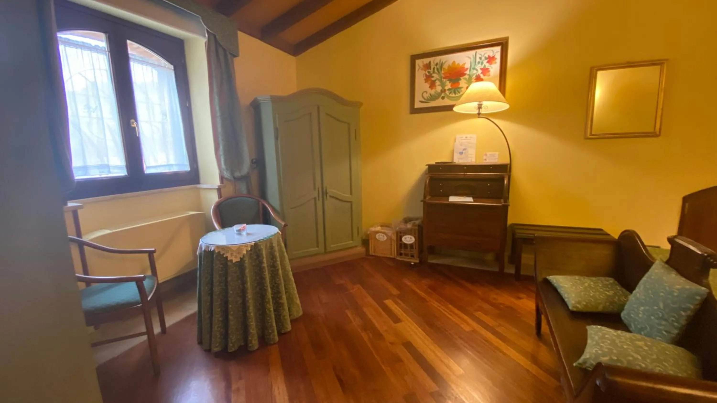 Living room in Relais Abbazia Santa Anastasia Resort & Winery