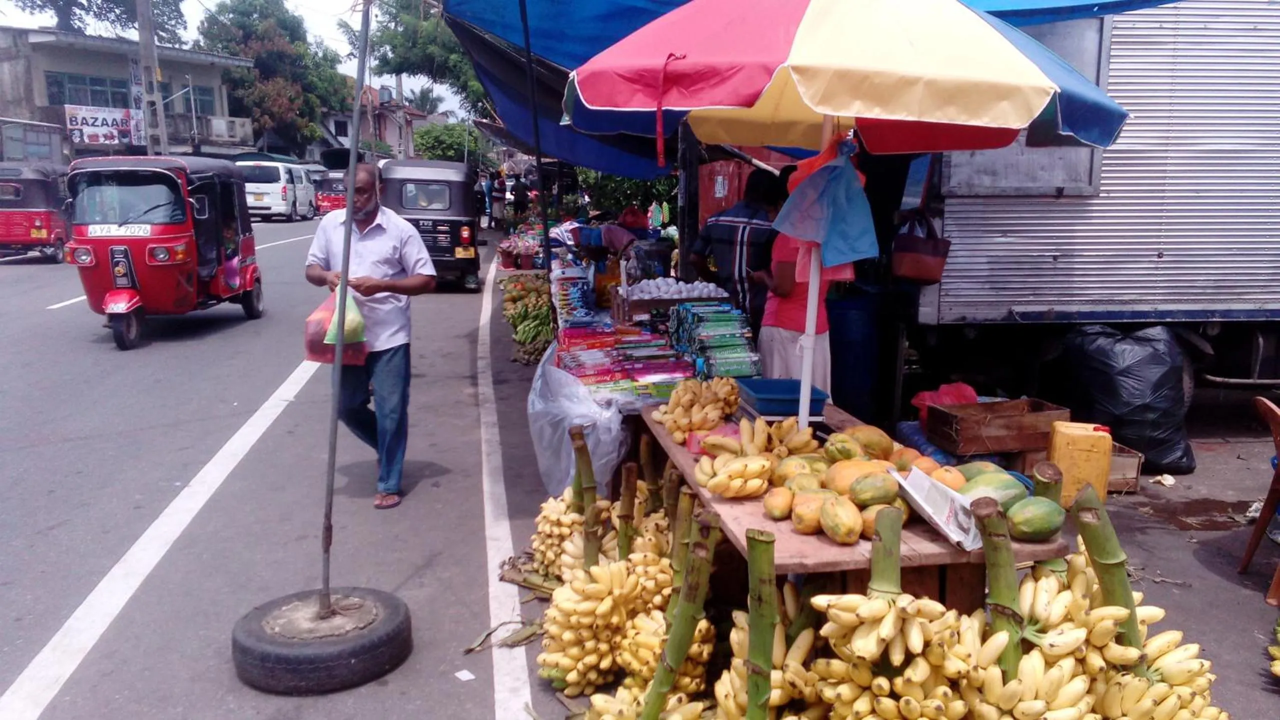 Supermarket/grocery shop in White Bridge House & Resort