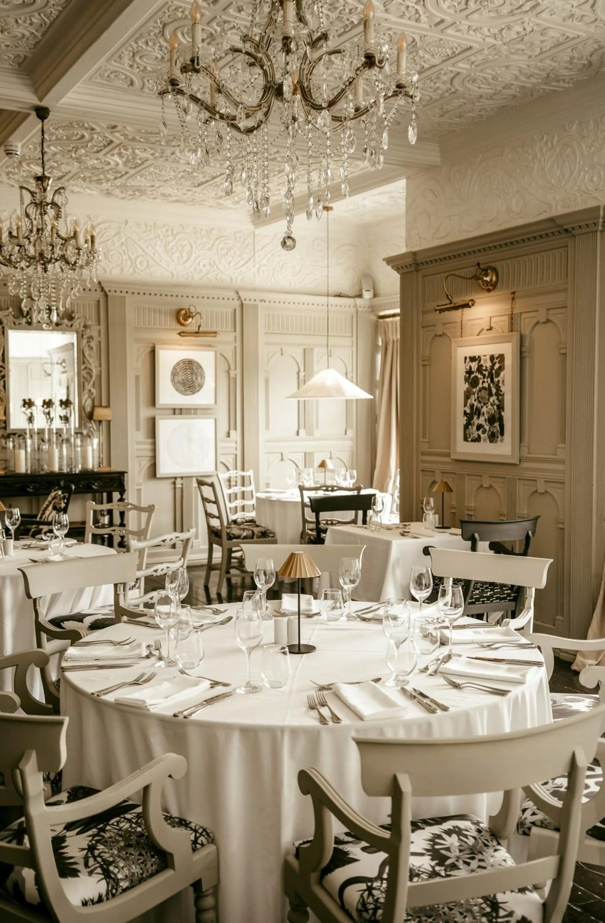 Restaurant/places to eat in HIGHFIELD