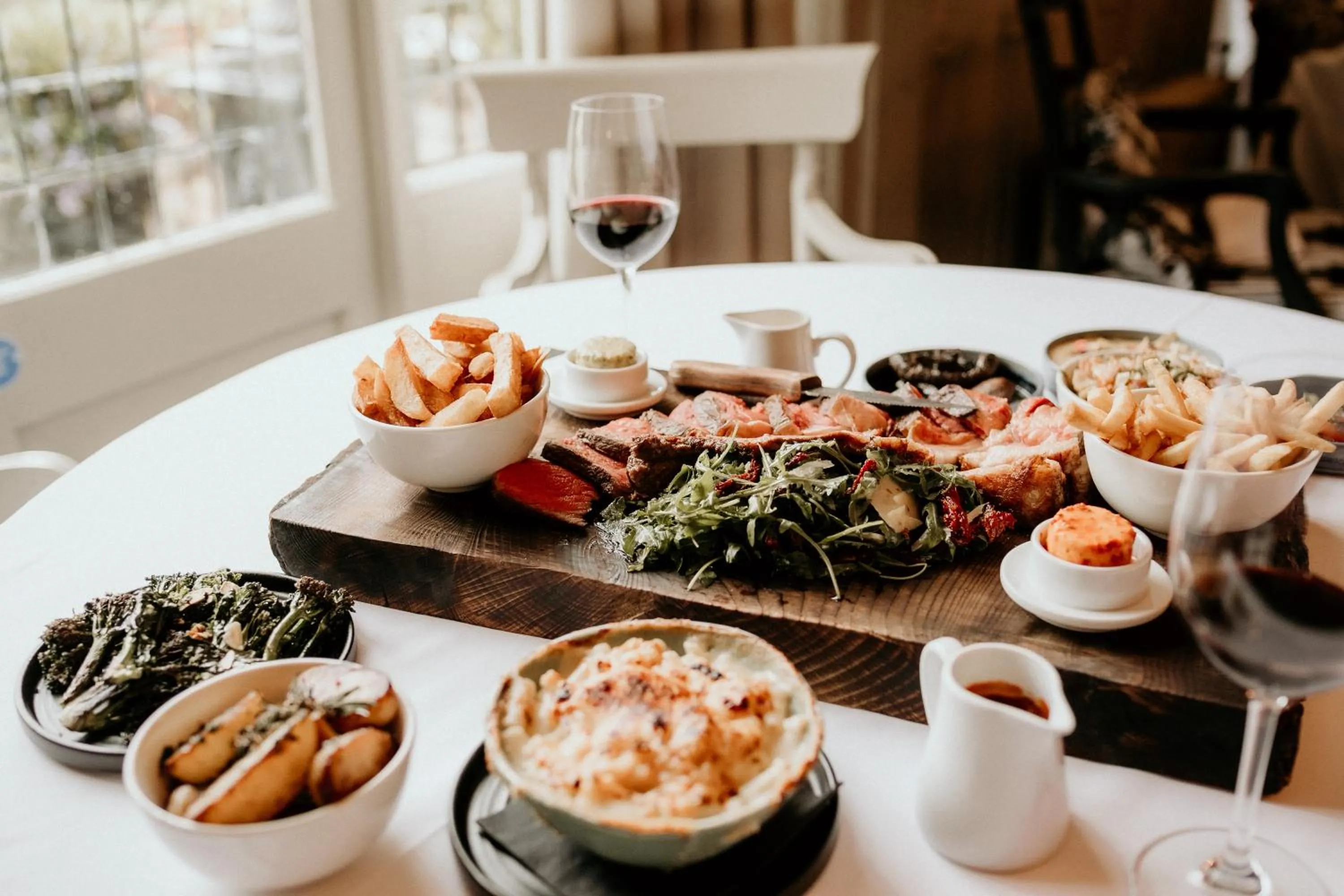 Food and drinks in HIGHFIELD