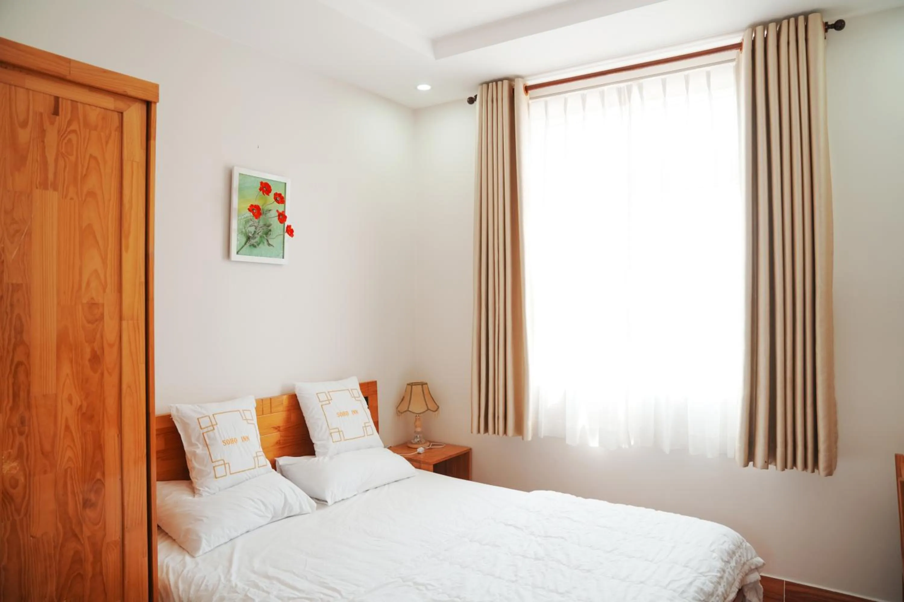 Photo of the whole room in Soho Inn