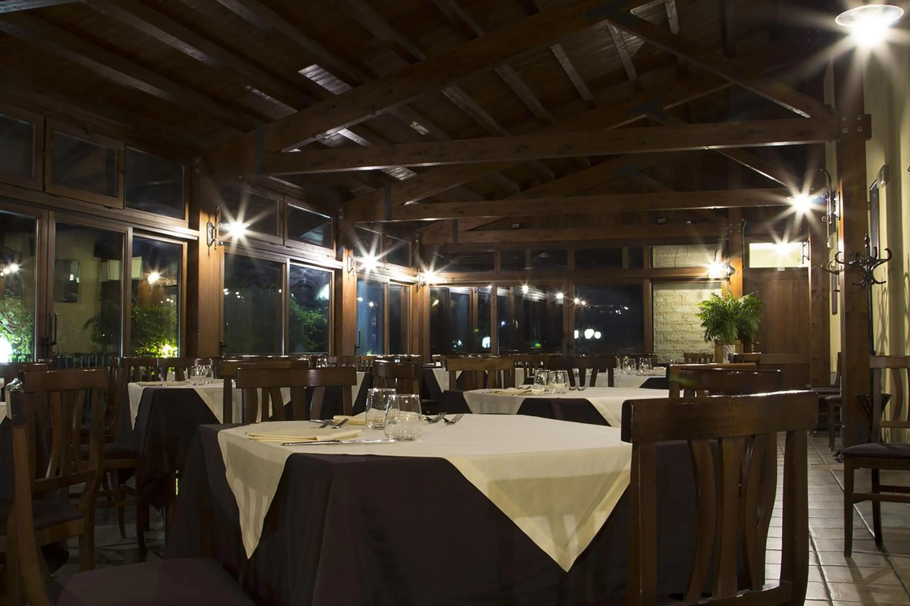 Restaurant/places to eat in Antica Stazione