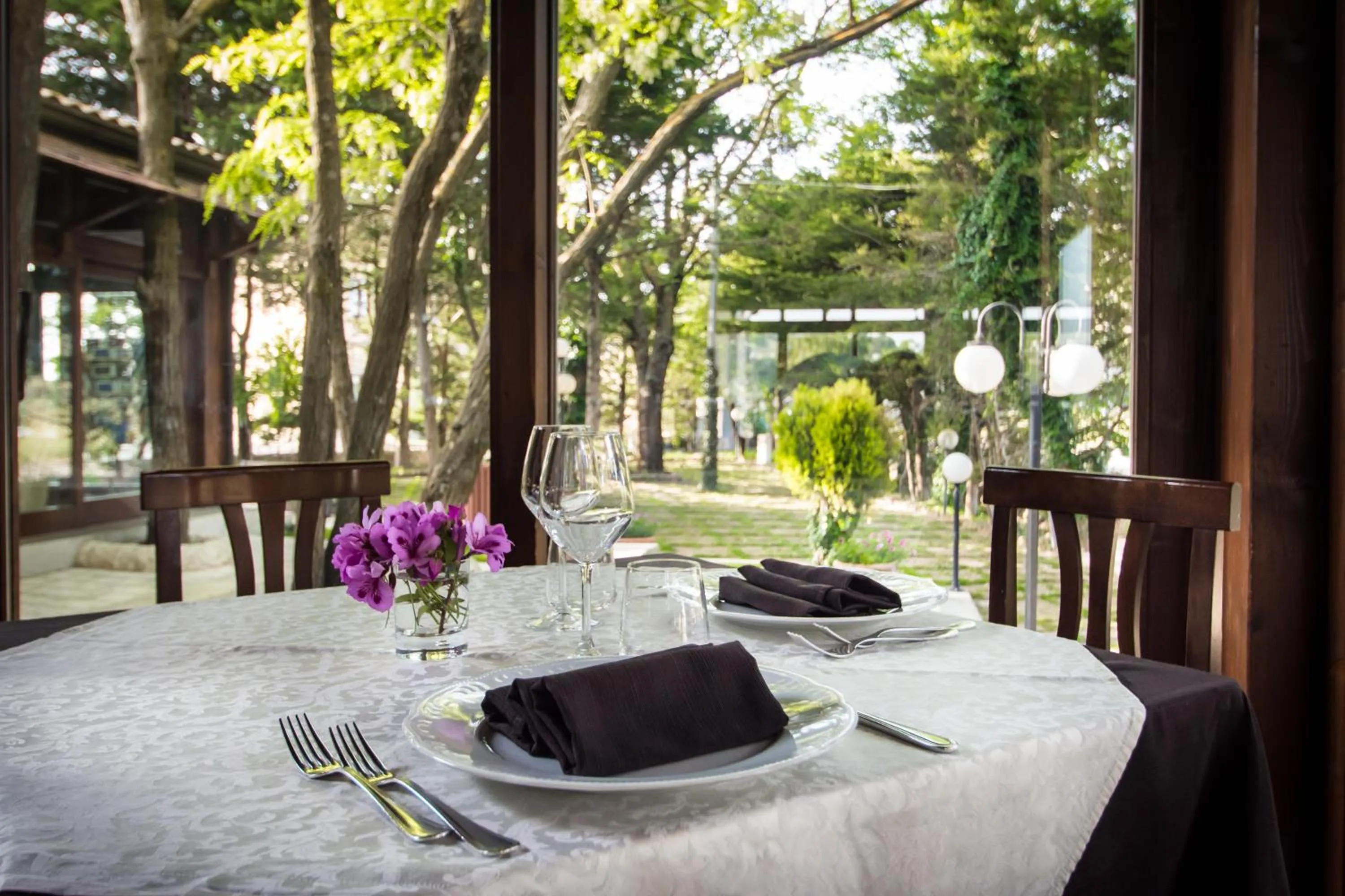 Decorative detail in Antica Stazione