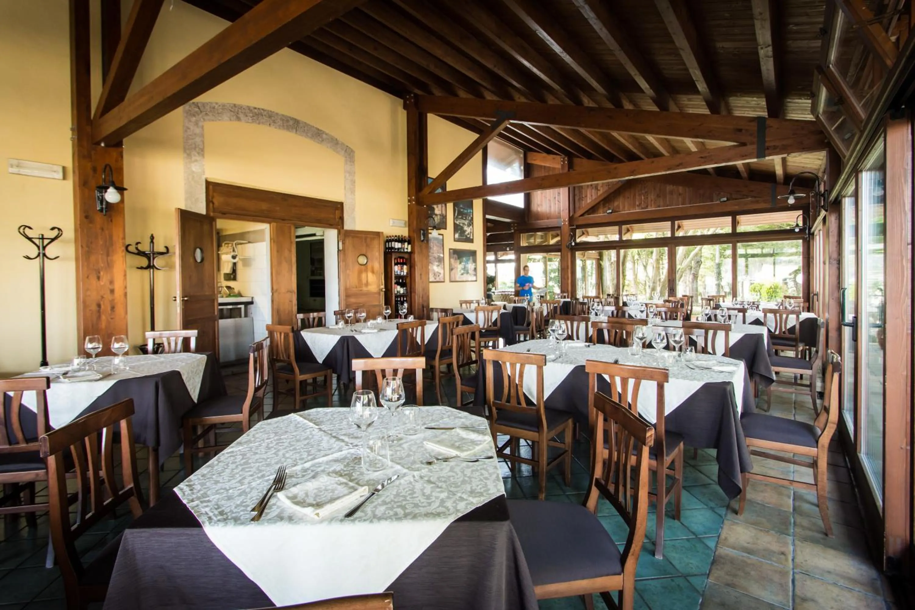 Restaurant/places to eat in Antica Stazione