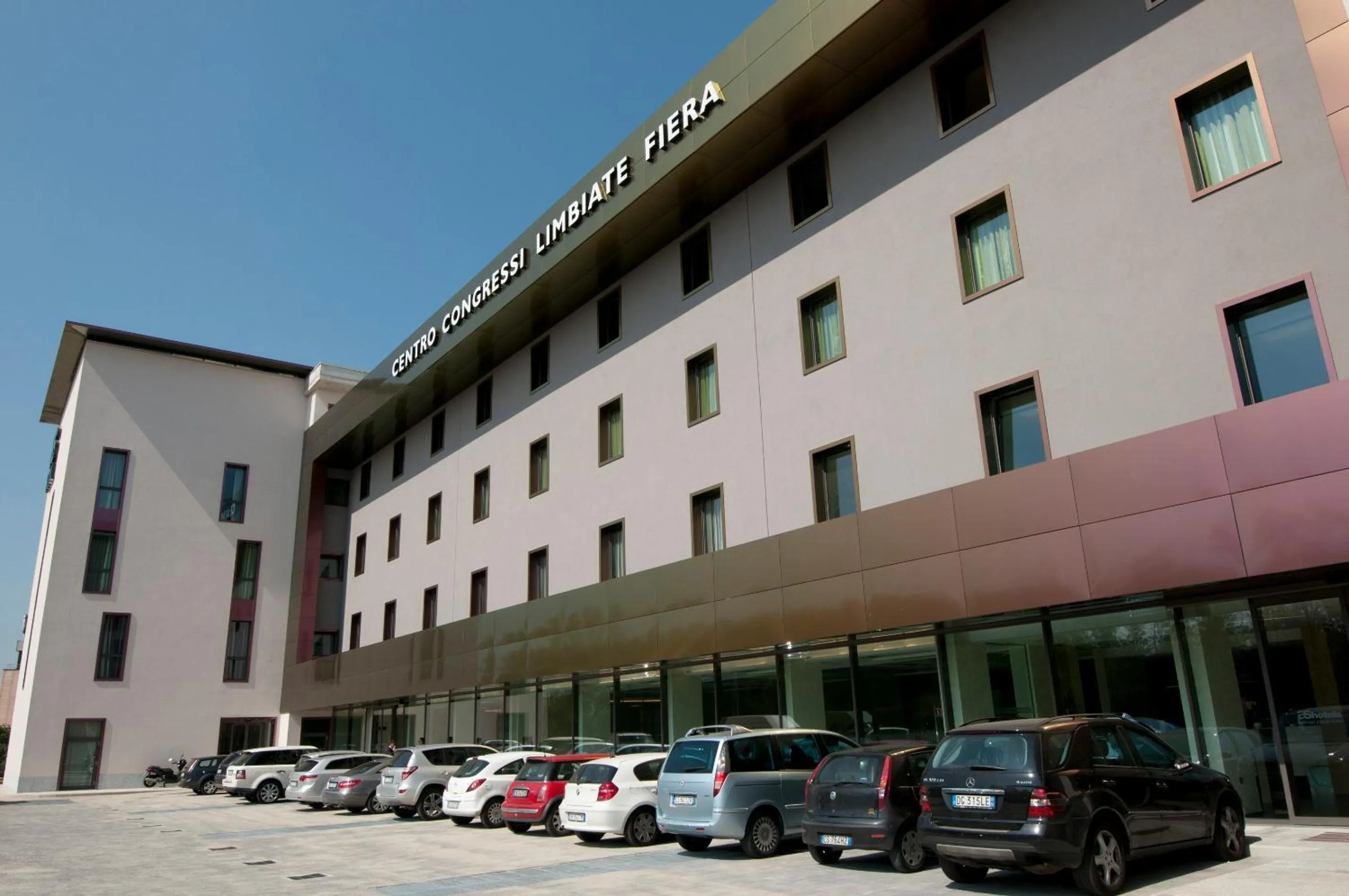 Facade/entrance in AS Hotel Limbiate Fiera