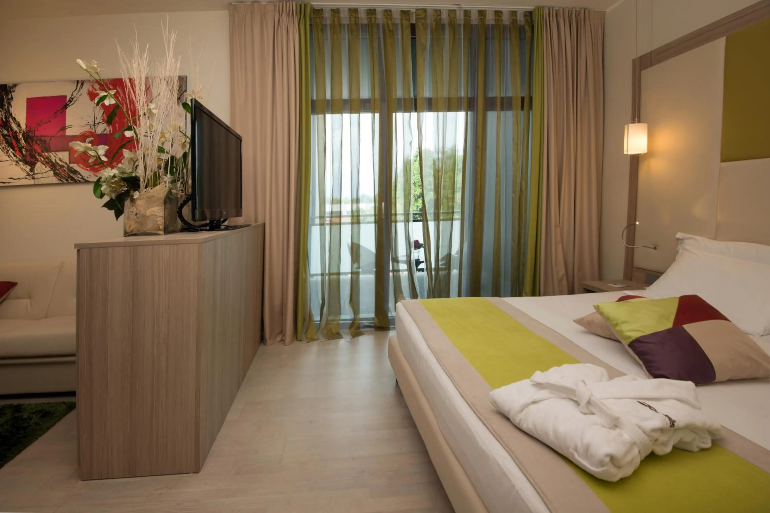 Bedroom, Bed in AS Hotel Limbiate Fiera