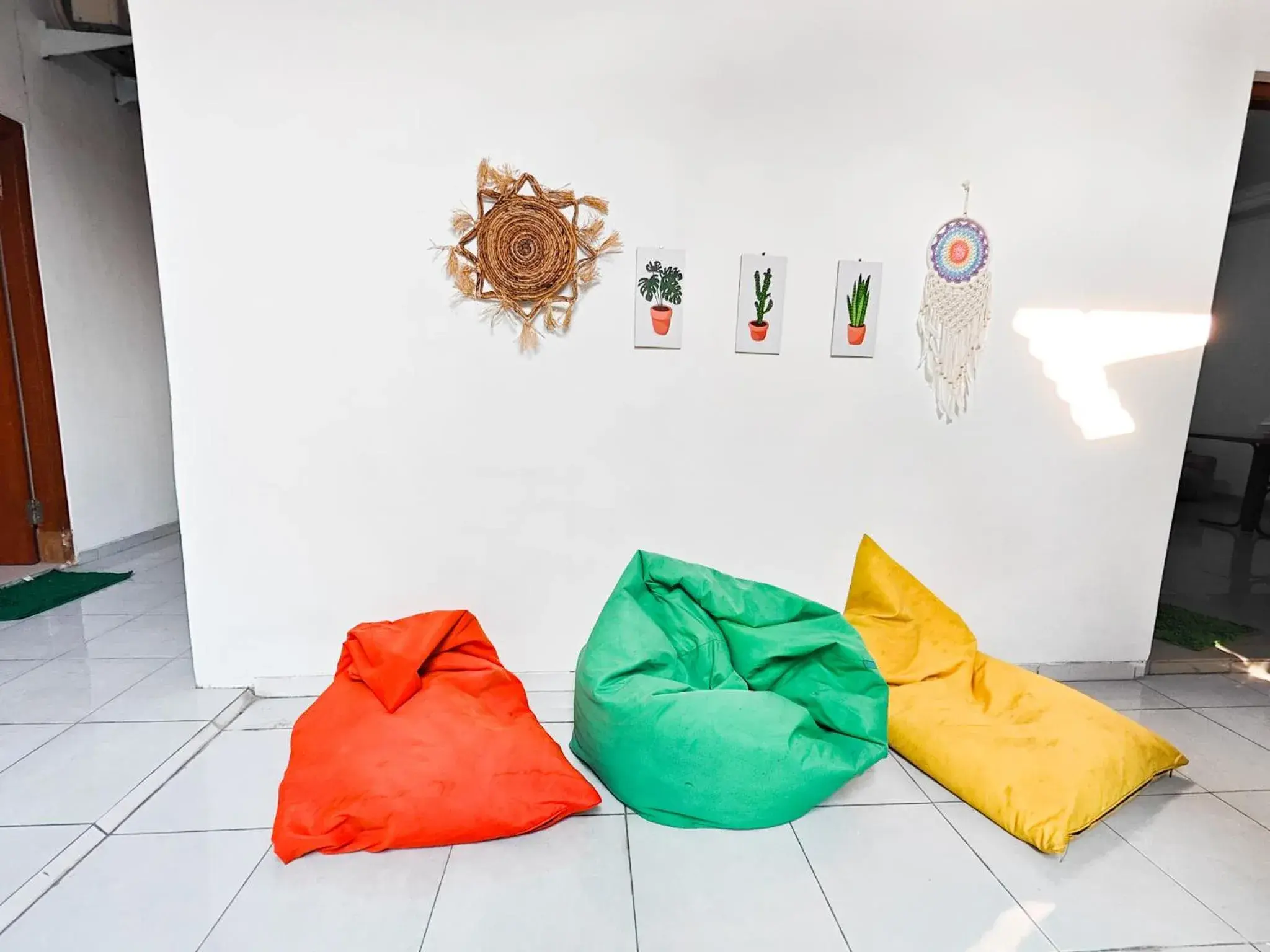 Balcony/Terrace in Homey Guesthouse Kertajaya (Syariah) Balcony/Terrace in Homey Guesthouse Kertajaya (Syariah)