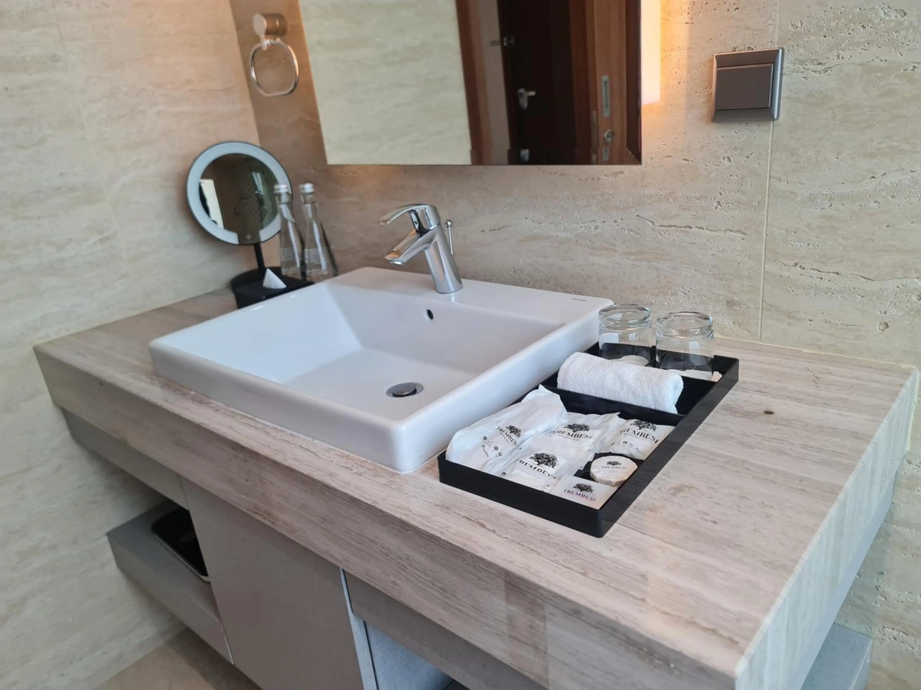 Bathroom in Trembesi Hotel