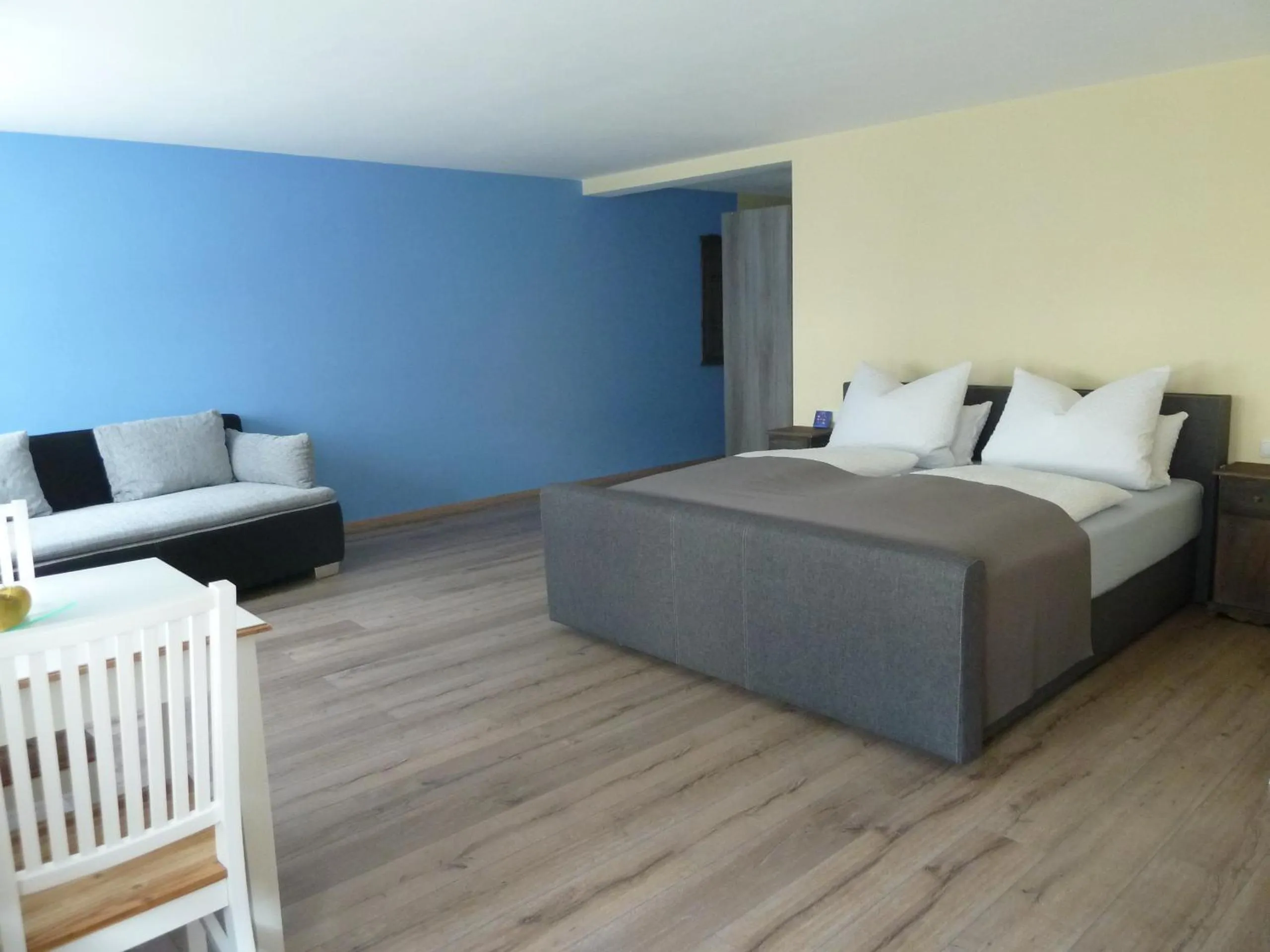 Photo of the whole room, Bed in Wellnesshaus Waldmünchen