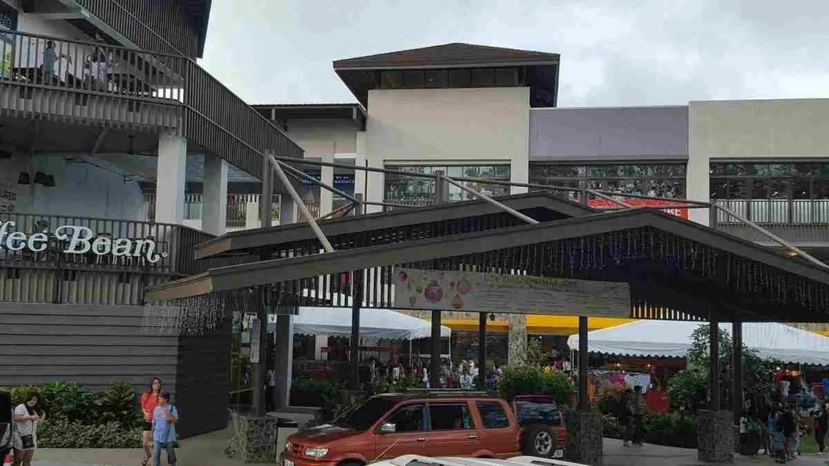 Property building in Serin Tagaytay Staycation