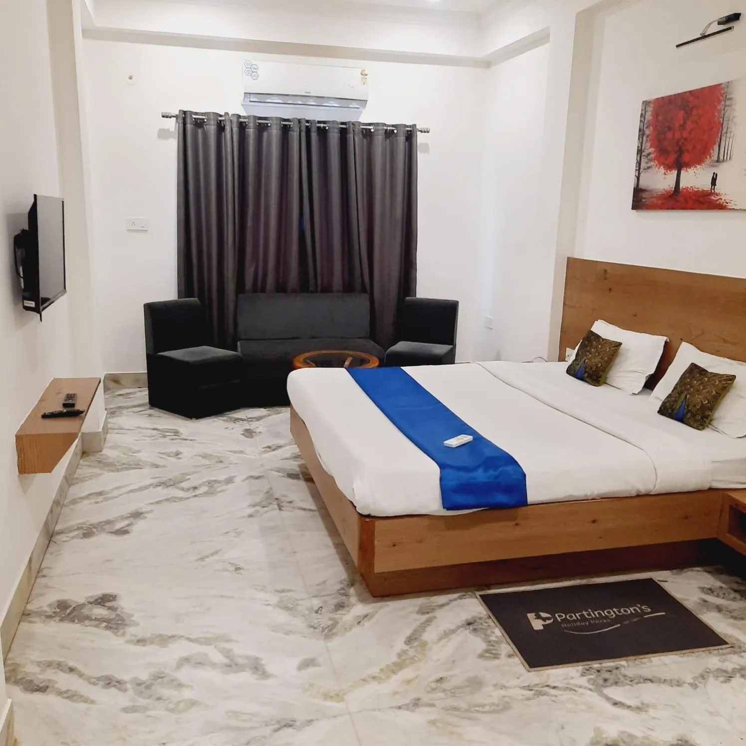 Bedroom in Hotel Nisha Nest, Bhopal