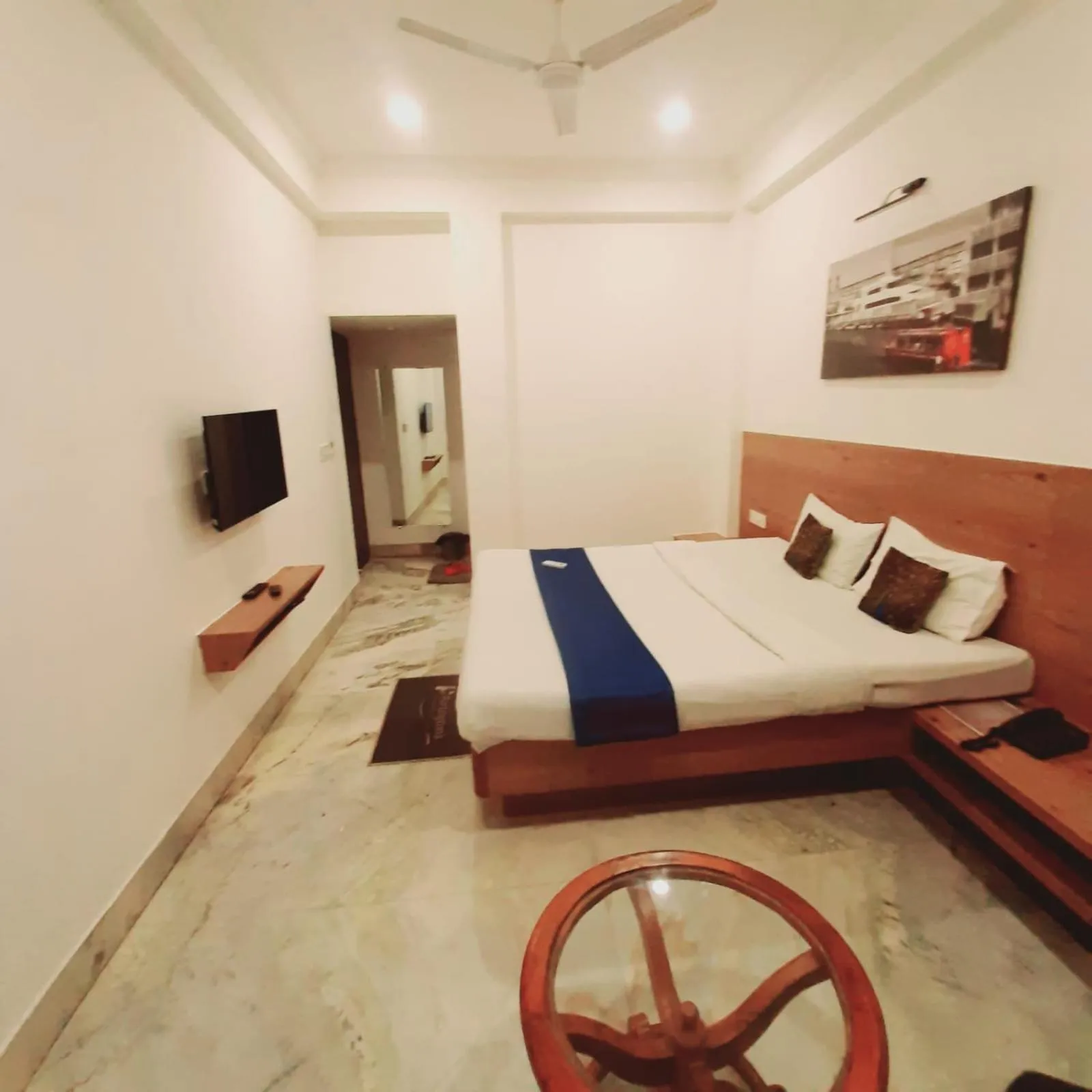 Bedroom in Hotel Nisha Nest, Bhopal