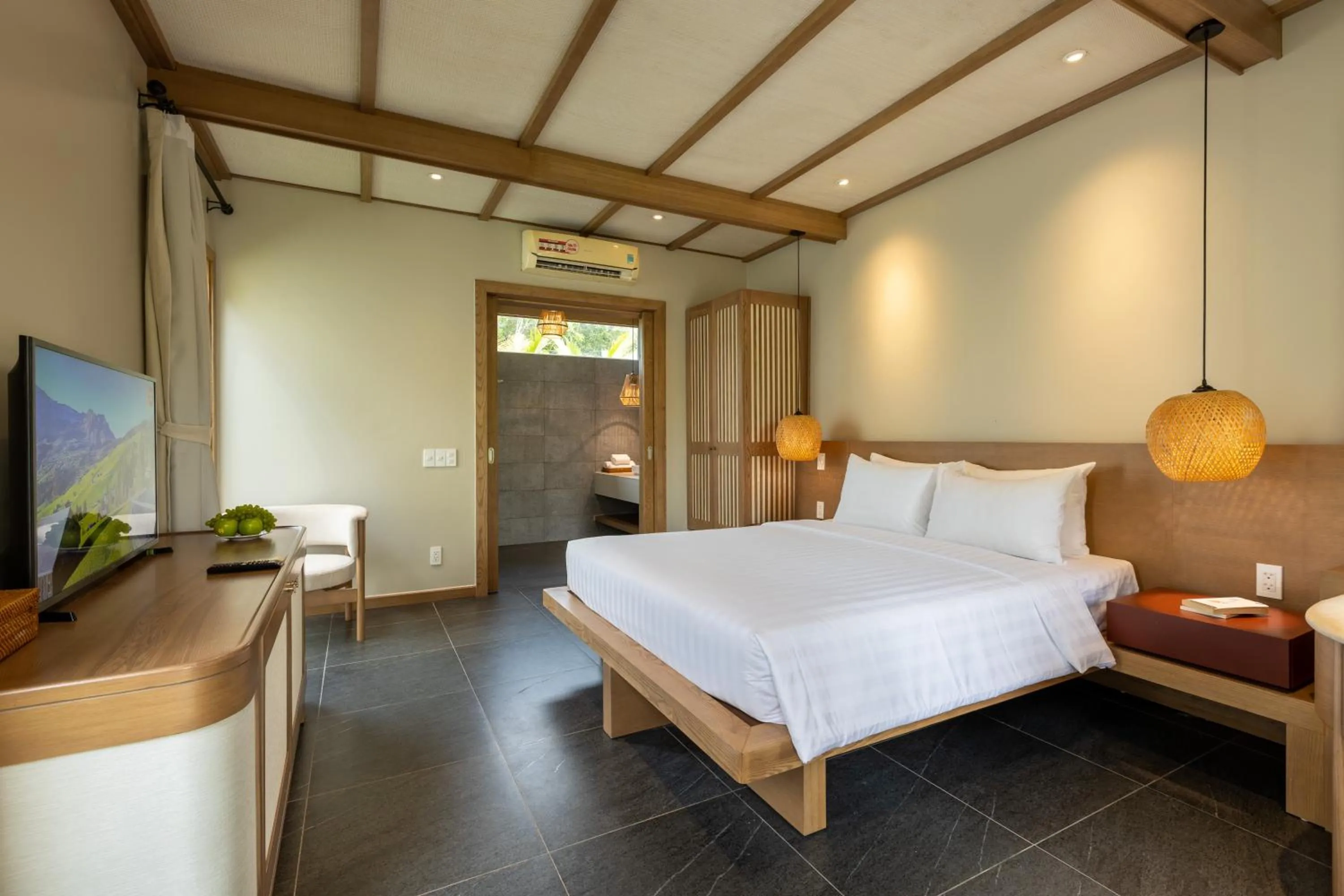 Bed in Coco Garden Resort