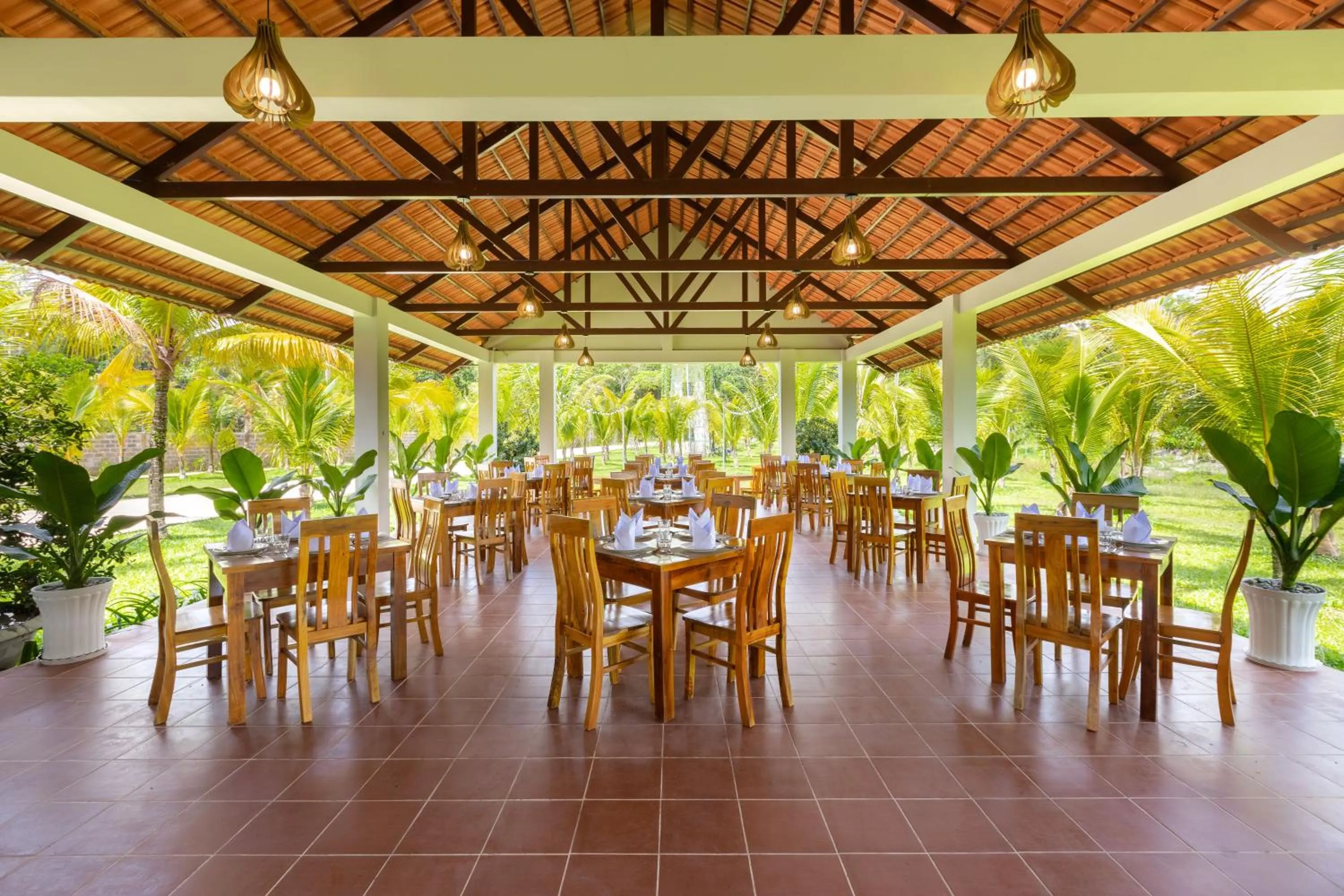 Restaurant/places to eat in Coco Garden Resort