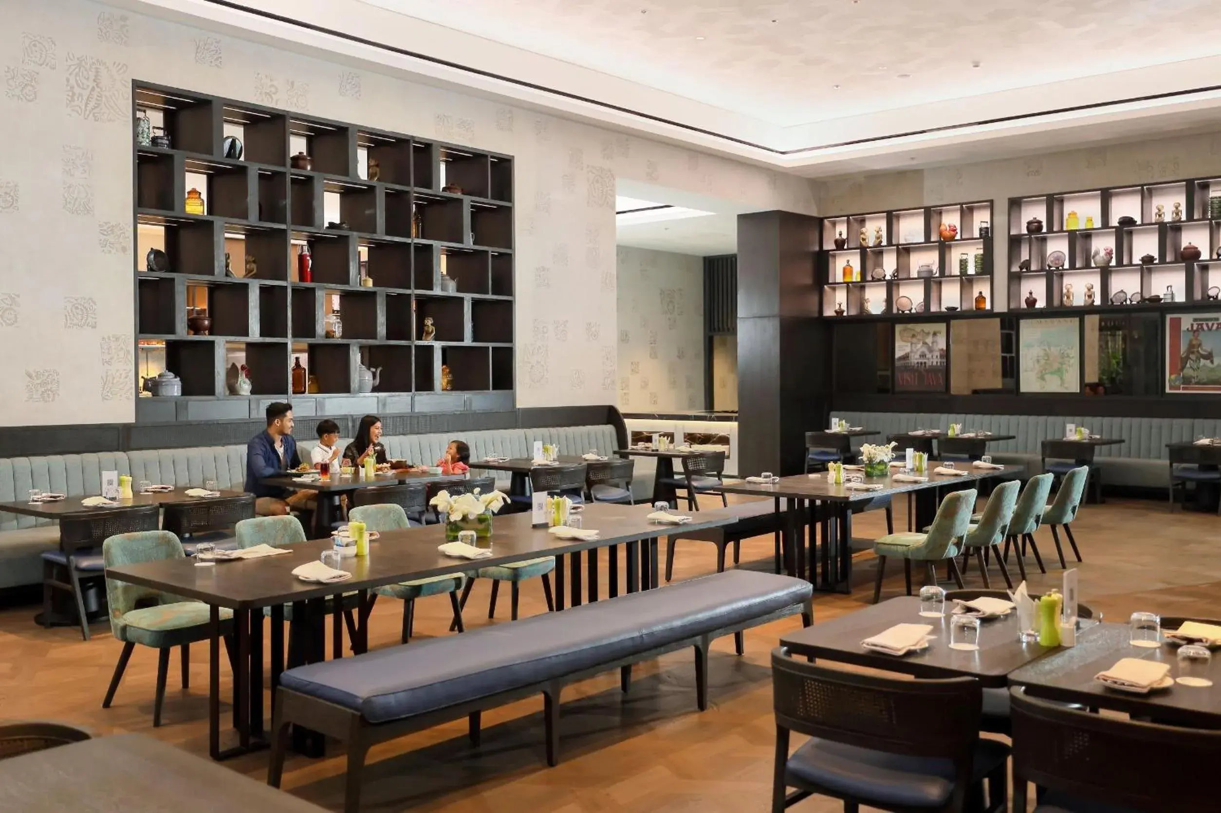 Restaurant/places to eat in Padma Hotel Semarang Restaurant/places to eat in Padma Hotel Semarang