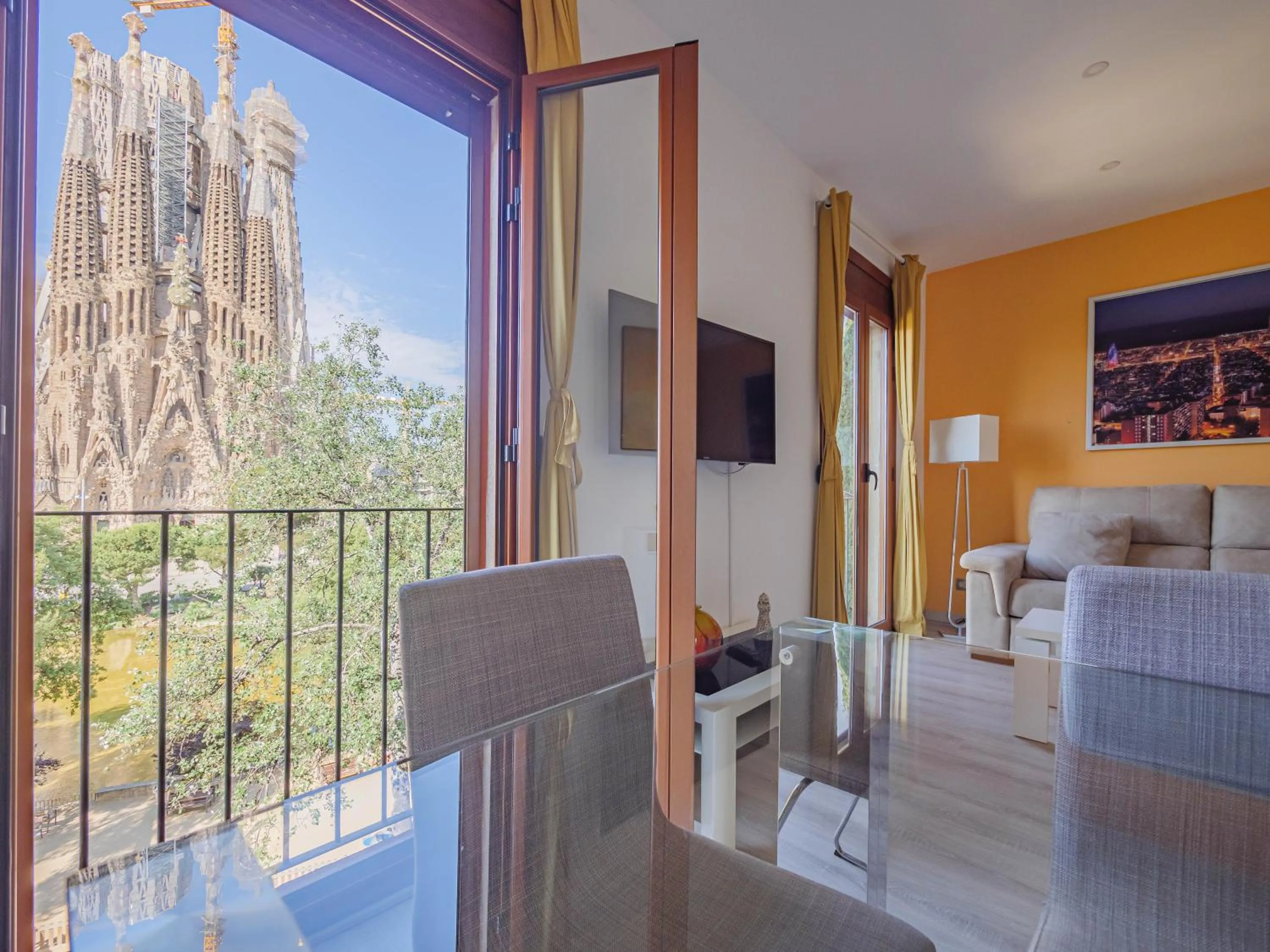 Bed in Absolute Sagrada Familia