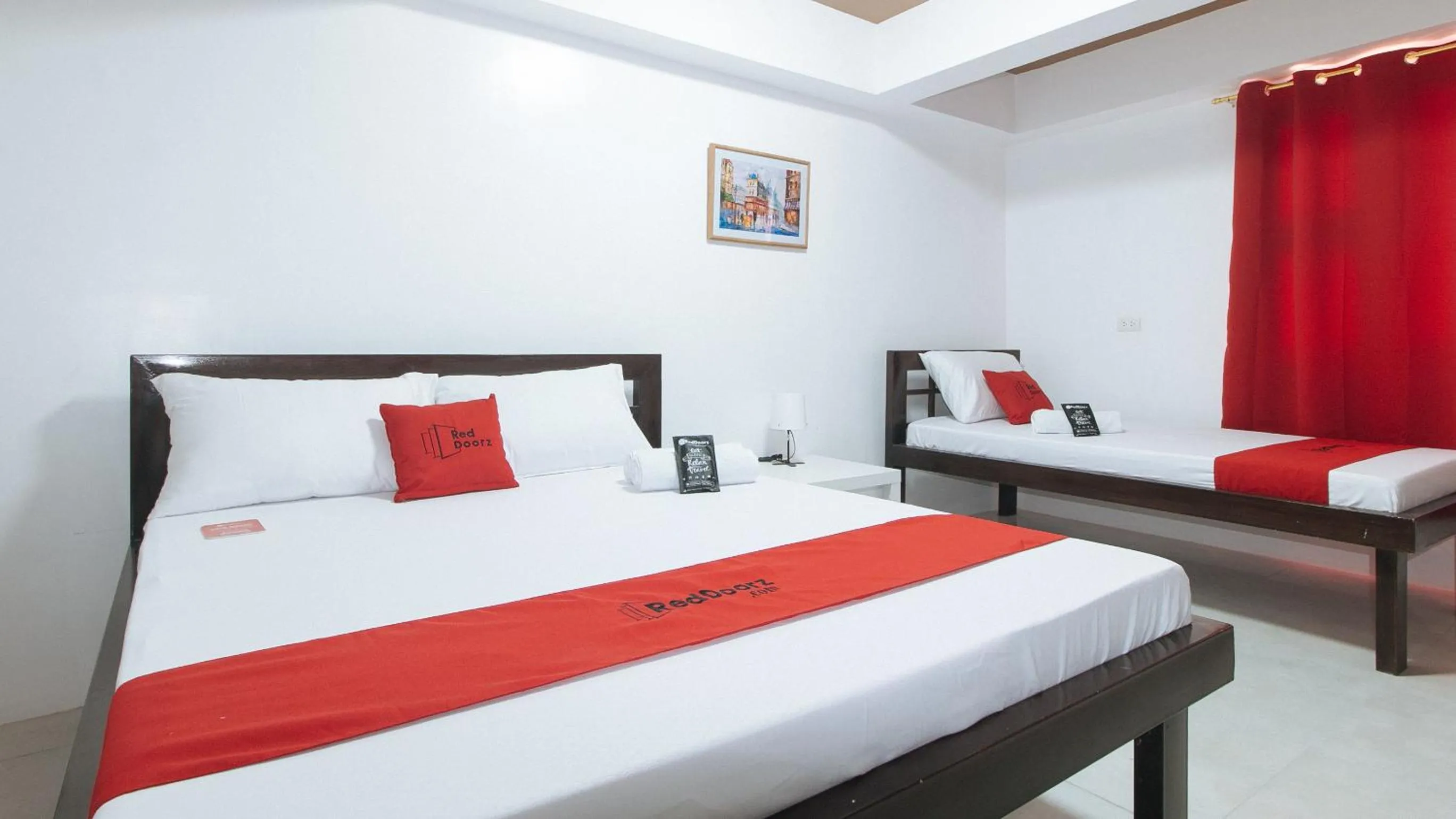 Bed in RedDoorz near UST Sampaloc Manila