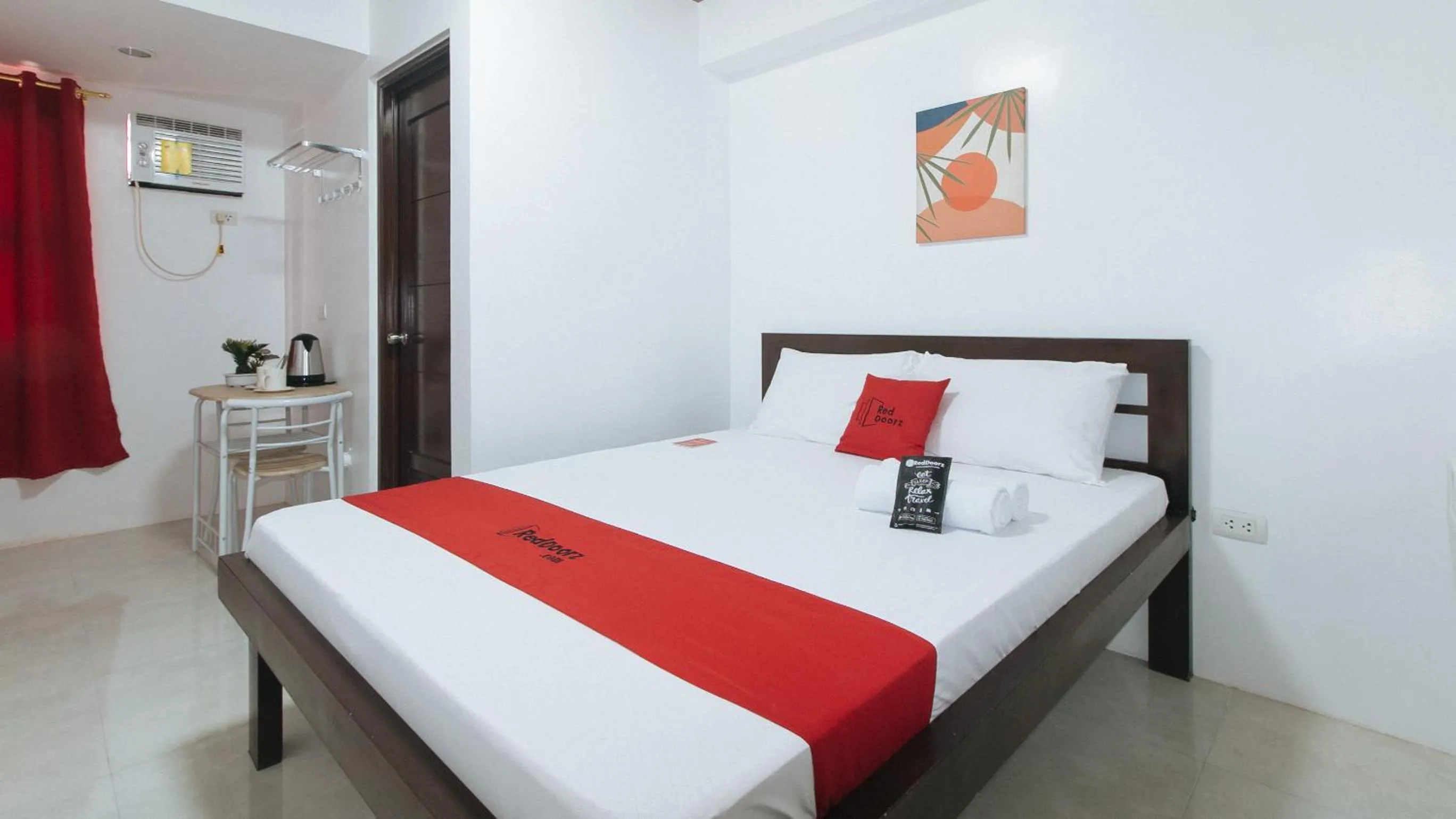 Bed in RedDoorz near UST Sampaloc Manila