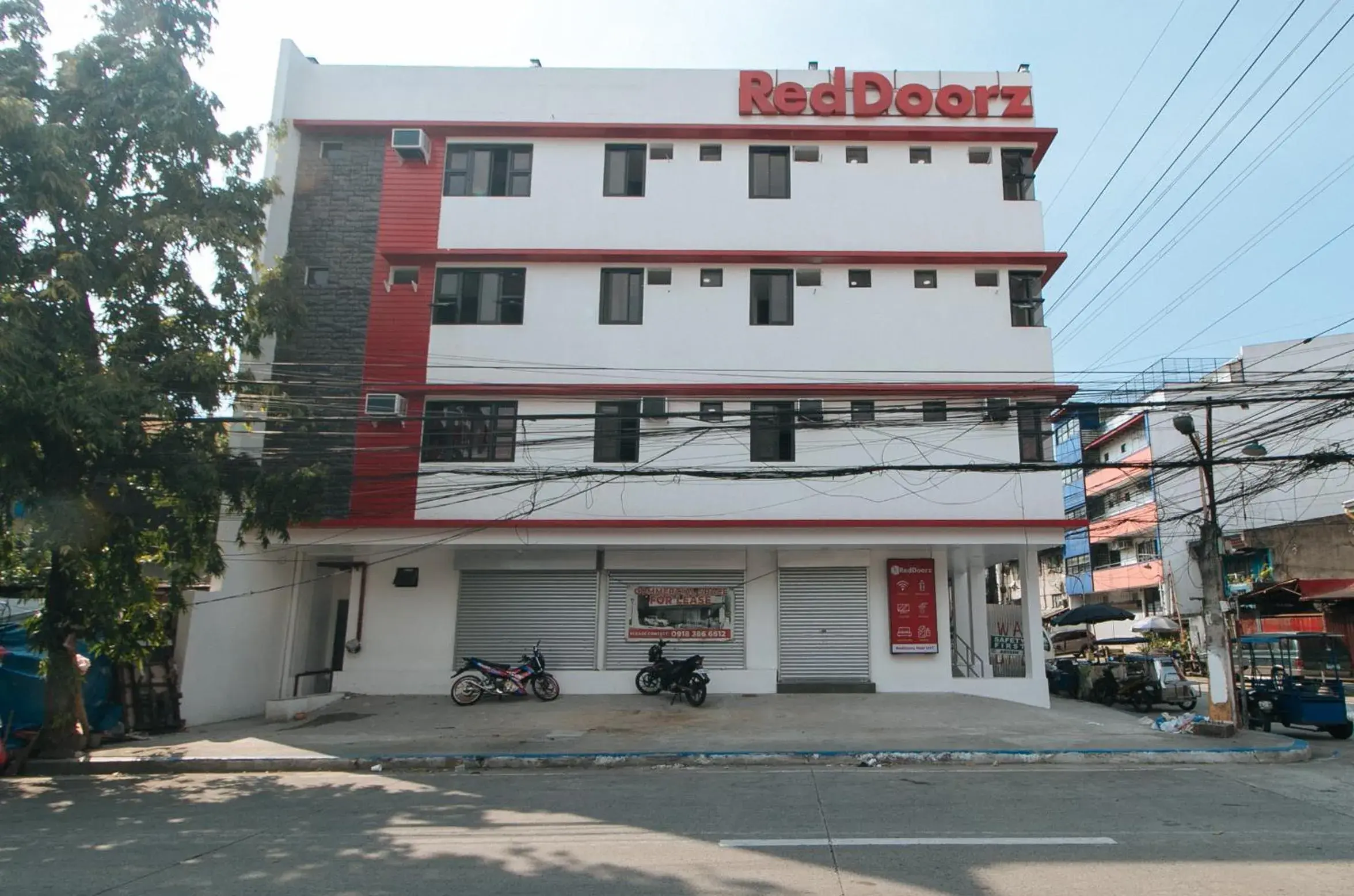 Property building in RedDoorz near UST Sampaloc Manila Property building in RedDoorz near UST Sampaloc Manila
