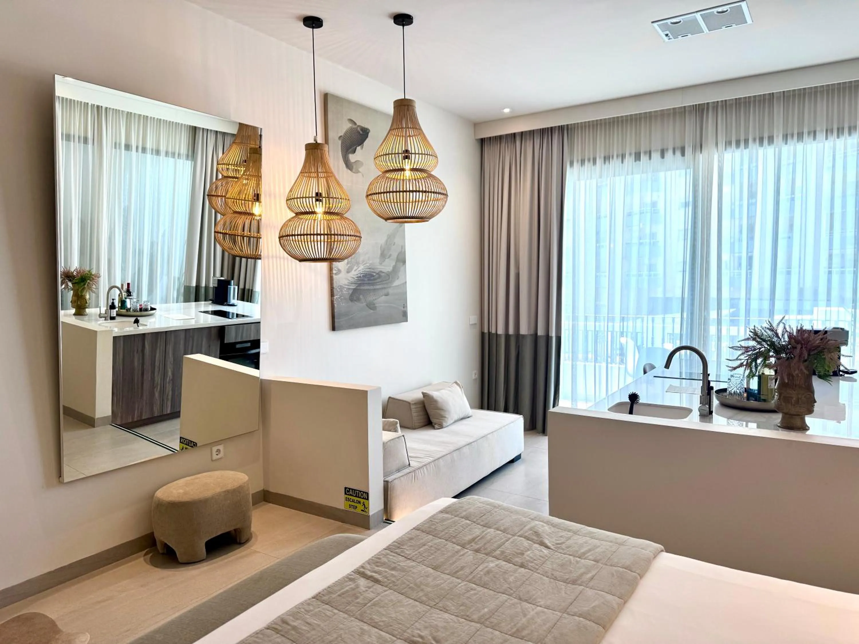 Bedroom, Bed in Comfy Studios Hotel