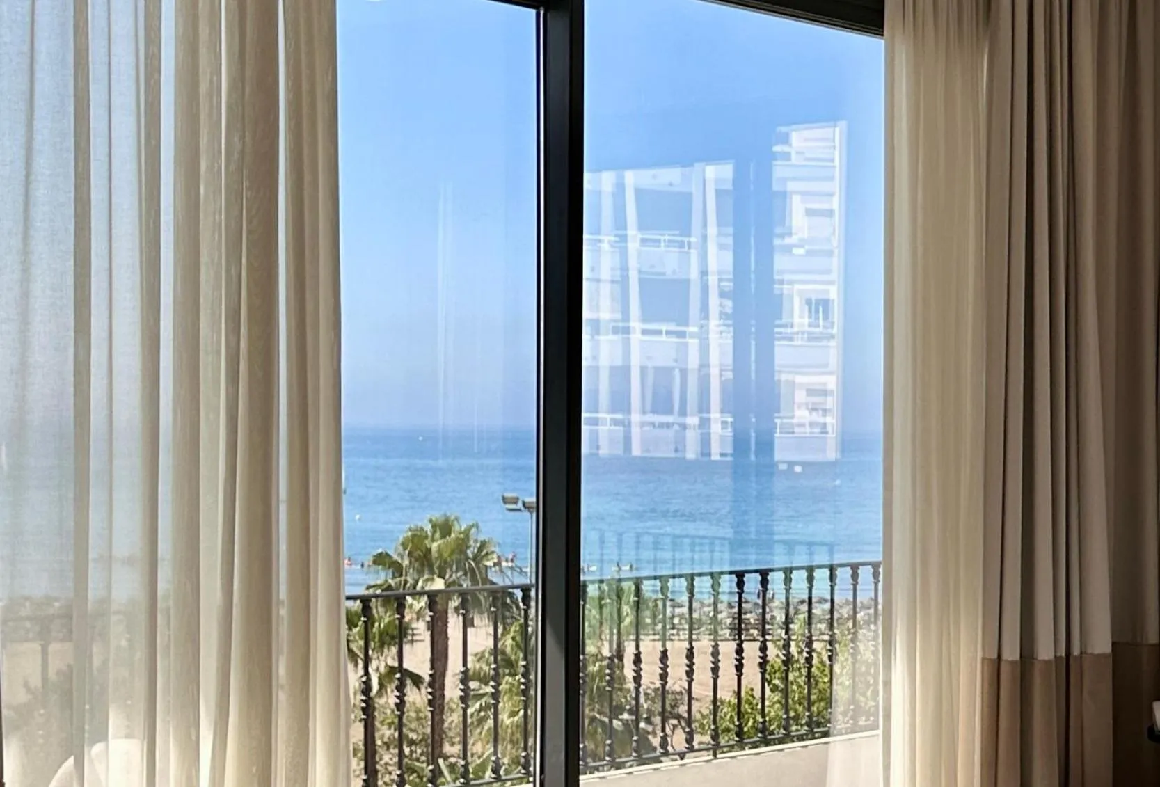 Balcony/Terrace in Comfy Studios Hotel