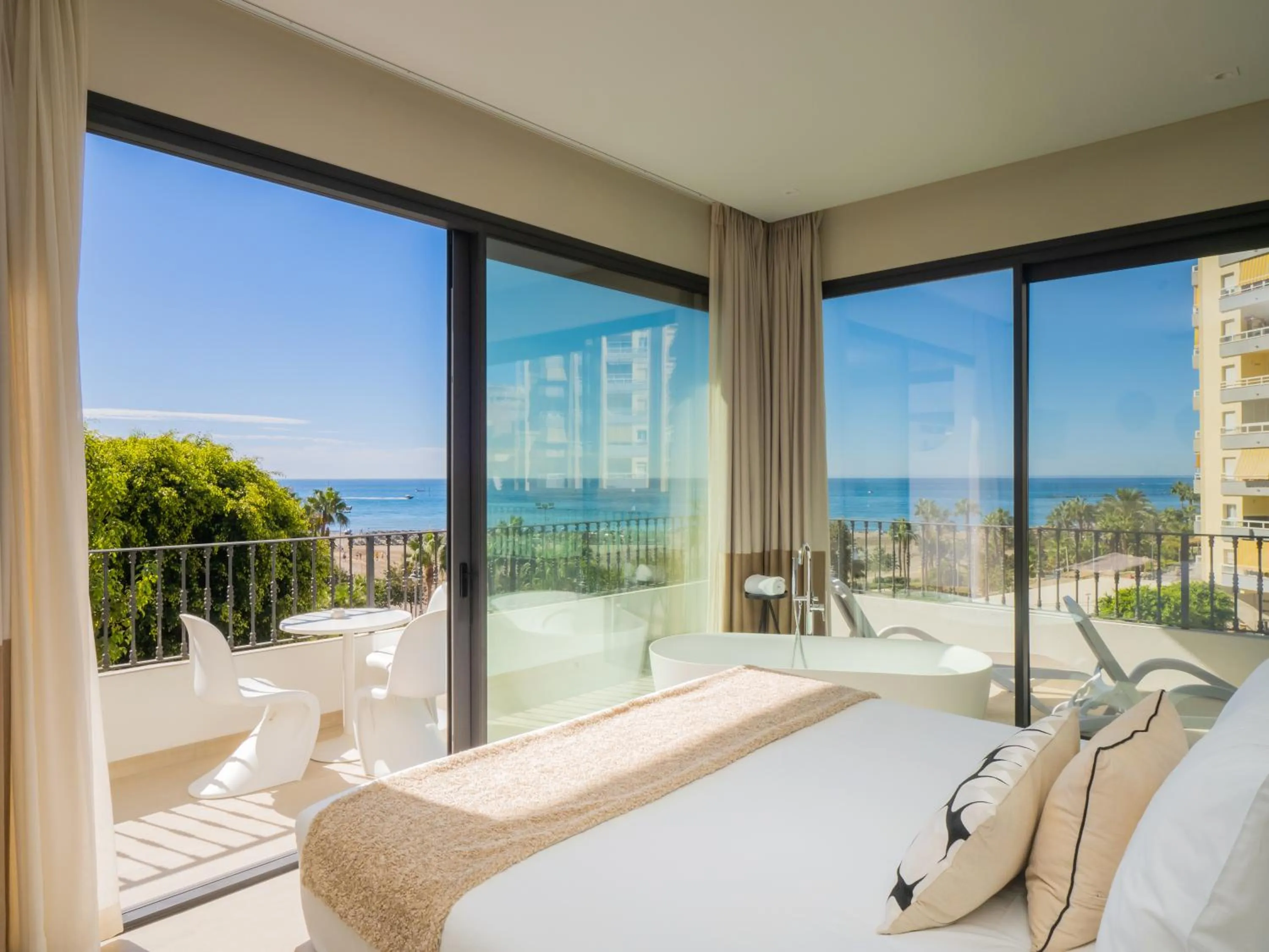 Sea view in Comfy Studios Hotel