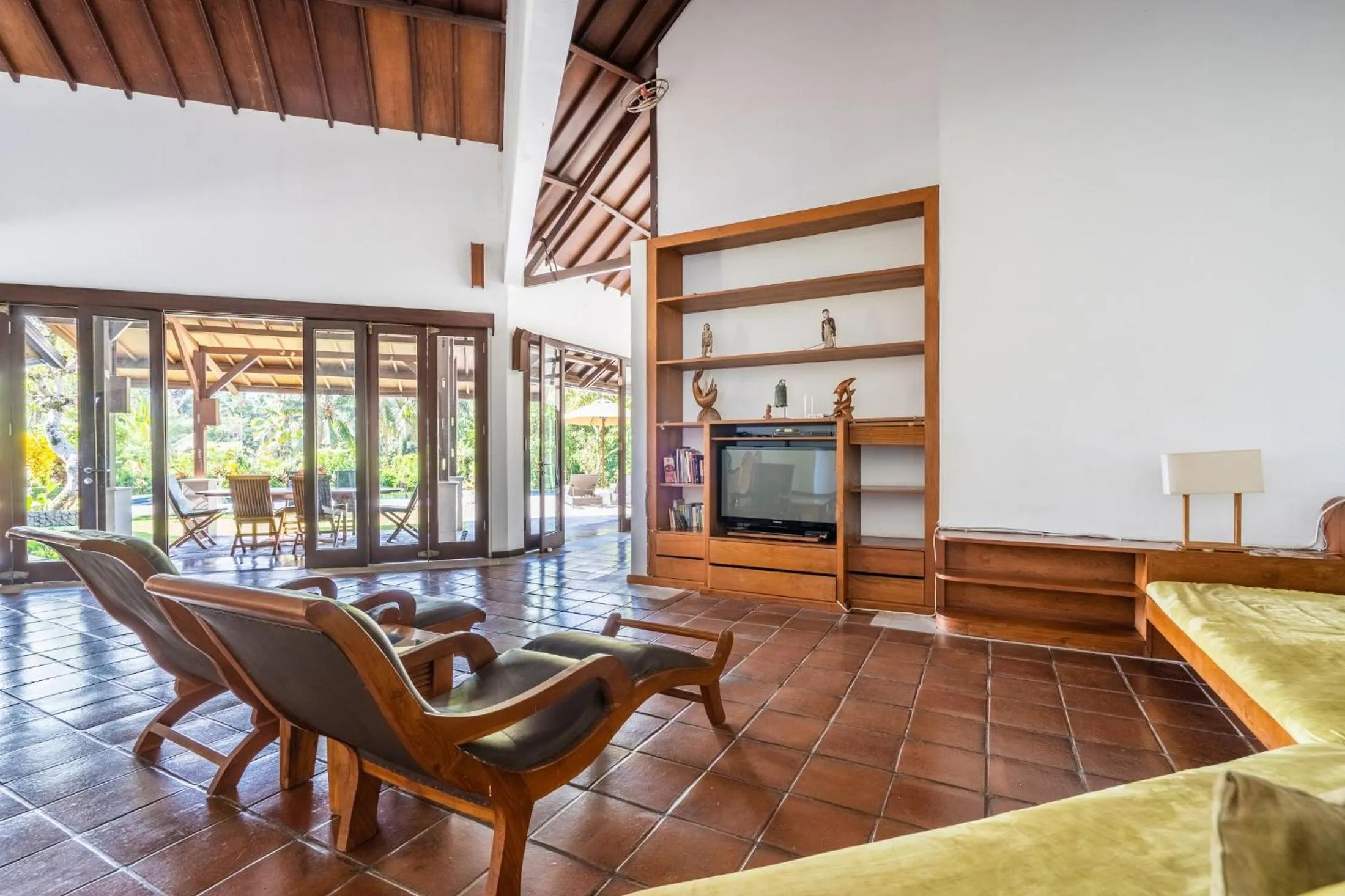 TV and multimedia in Tirta Tawar Villa Ubud