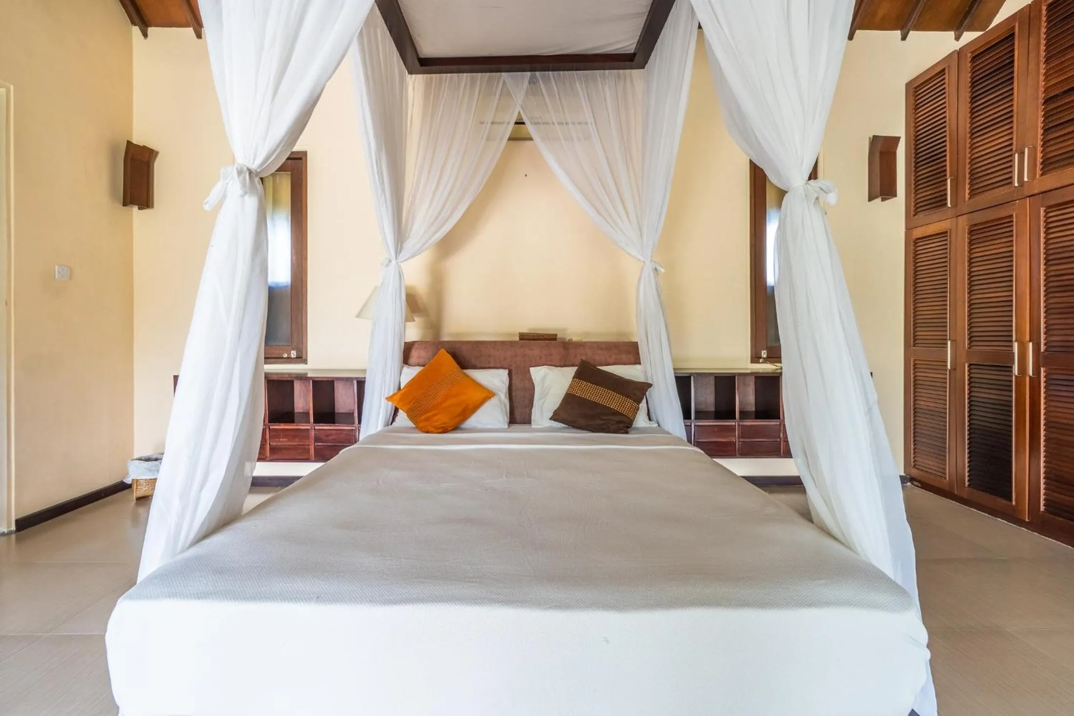 Bed in Tirta Tawar Villa Ubud
