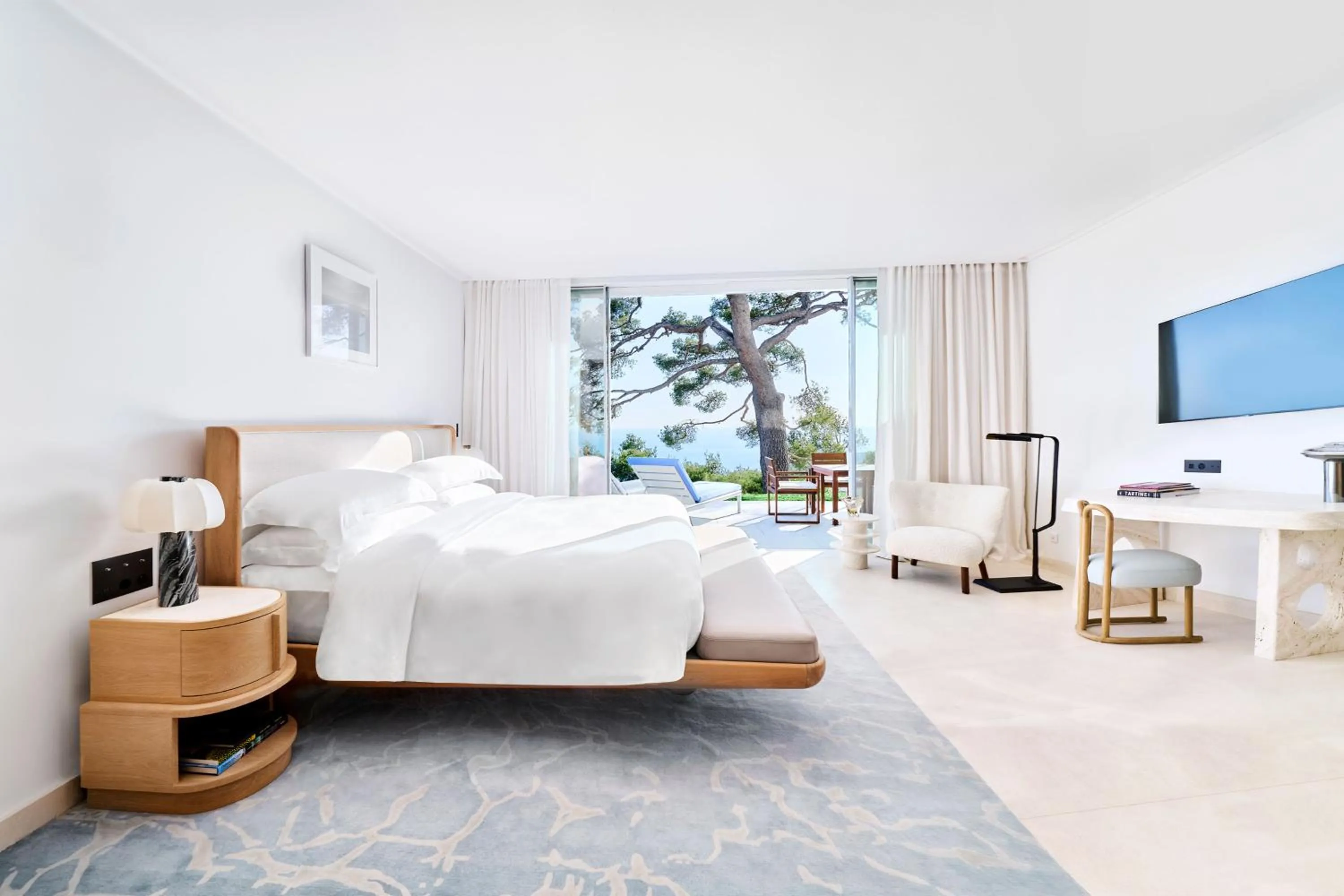 Bedroom, Bed in The Maybourne Riviera, Maybourne